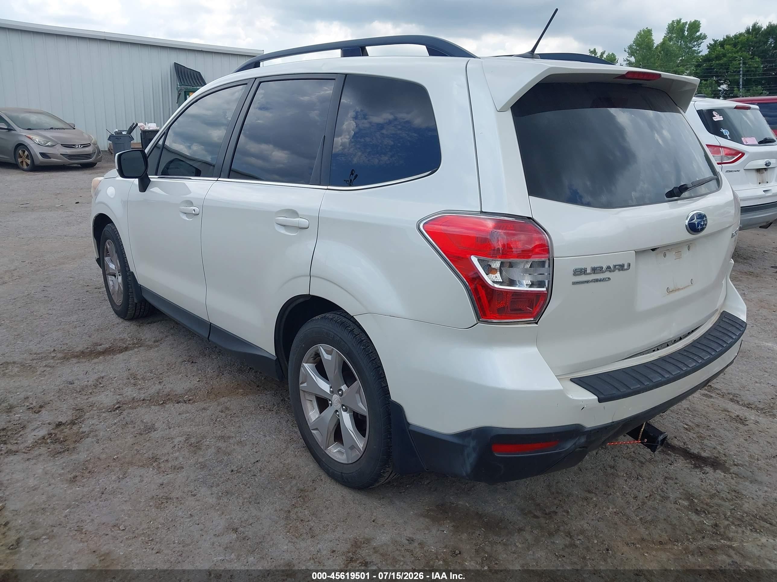 2015 Subaru Forester 2.5i Limited Белый vin: JF2SJARC7FH542474
