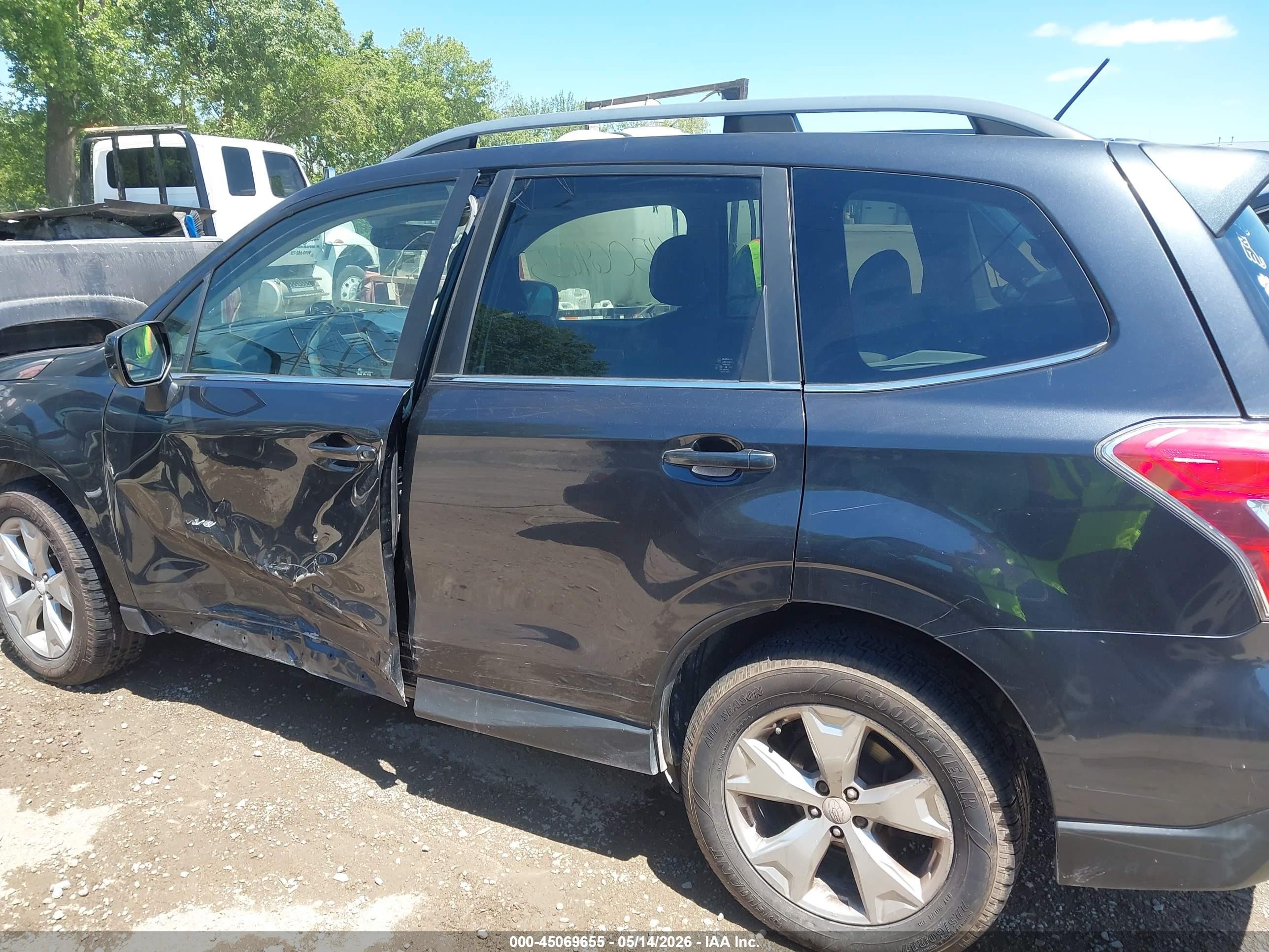 2015 Subaru Forester 2.5i Limited Black vin: JF2SJARC8FH822128