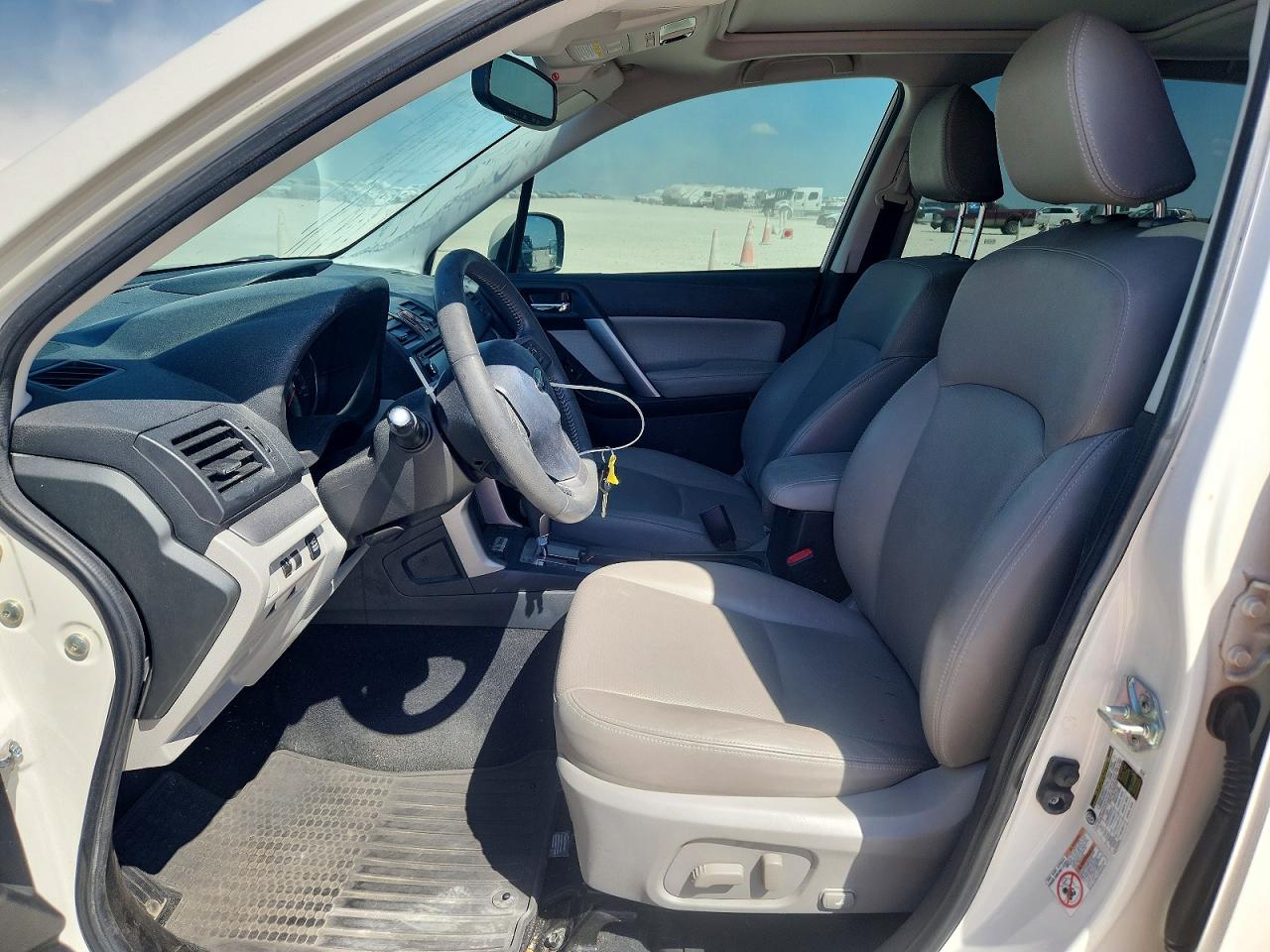 2015 Subaru Forester 2.5i Limited White vin: JF2SJARC8FH833324