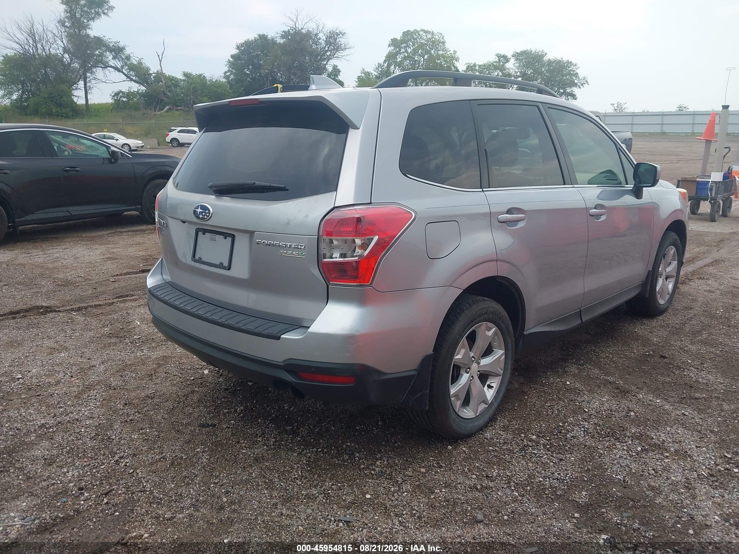 2016 Subaru Forester 2.5i Limited Silver vin: JF2SJARC9GH405313