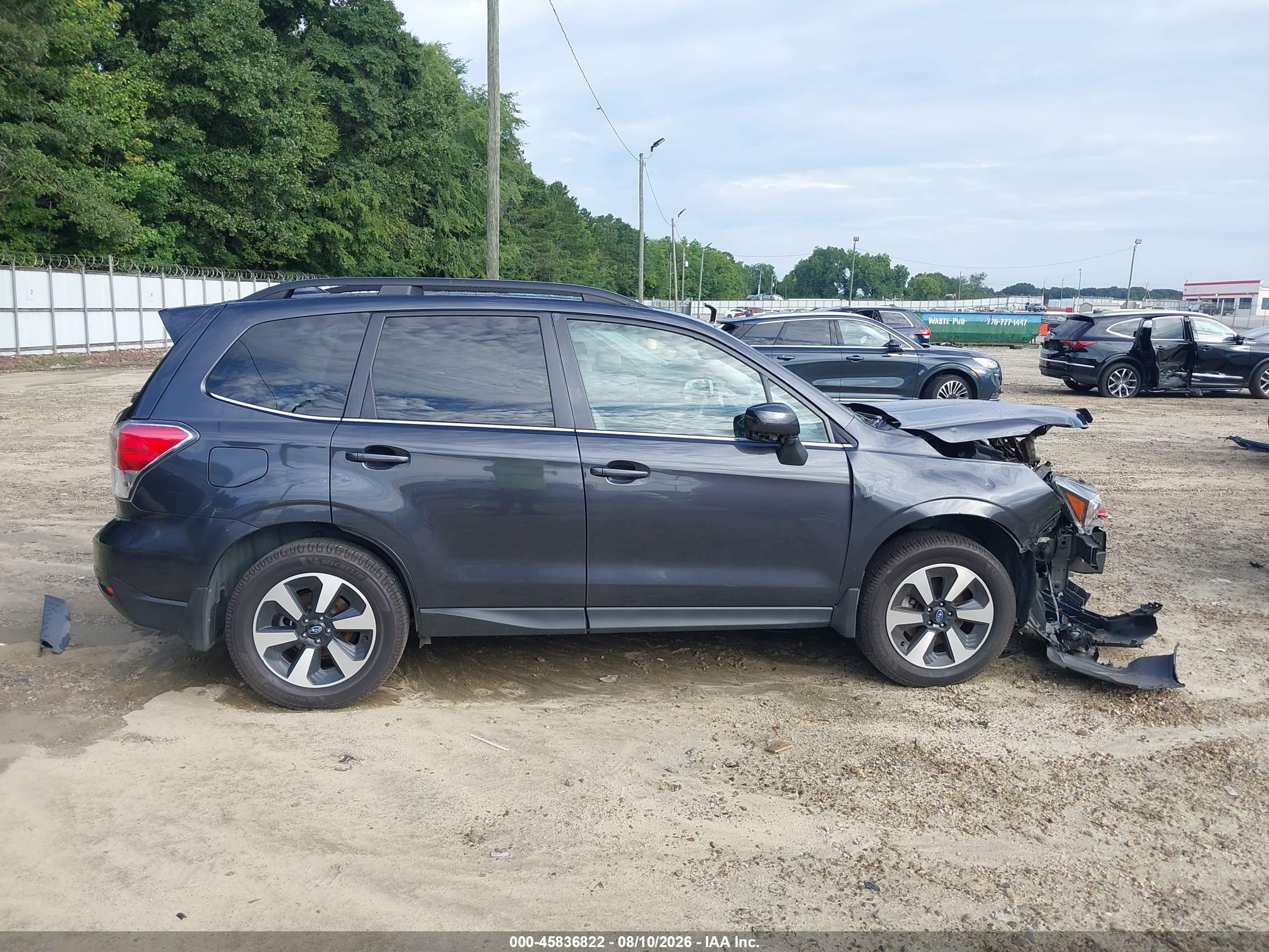 2017 Subaru Forester 2.5i Limited Black vin: JF2SJARCXHH528961