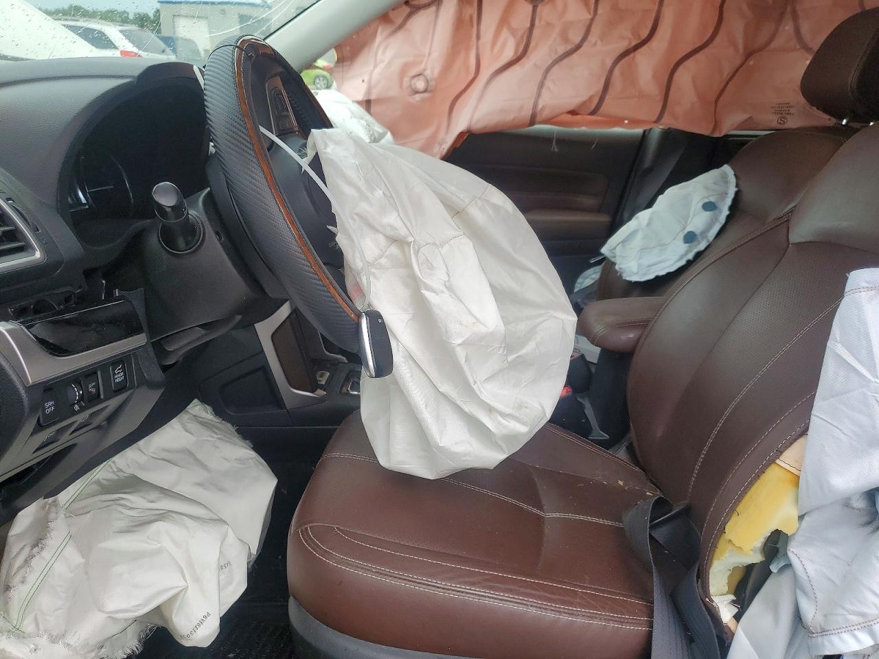 2017 Subaru Forester 2.5i Touring Белый vin: JF2SJATC0HH448349