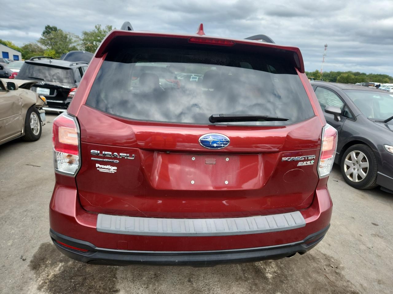 2017 Subaru Forester 2.5i Touring Red vin: JF2SJATC6HH506030
