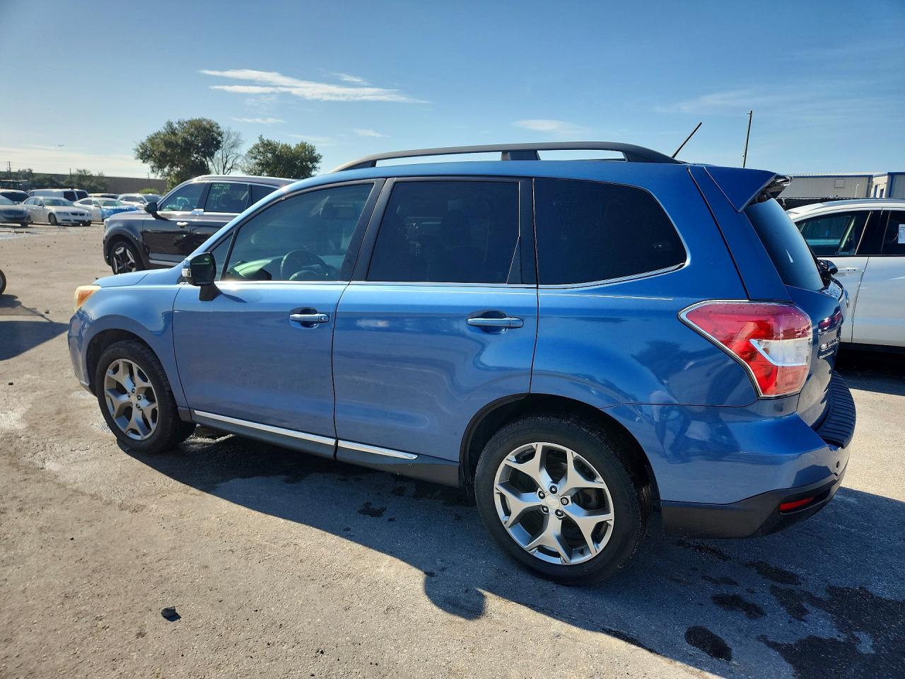 2015 Subaru Forester 2.5i Touring Blue vin: JF2SJAUC0FH576165