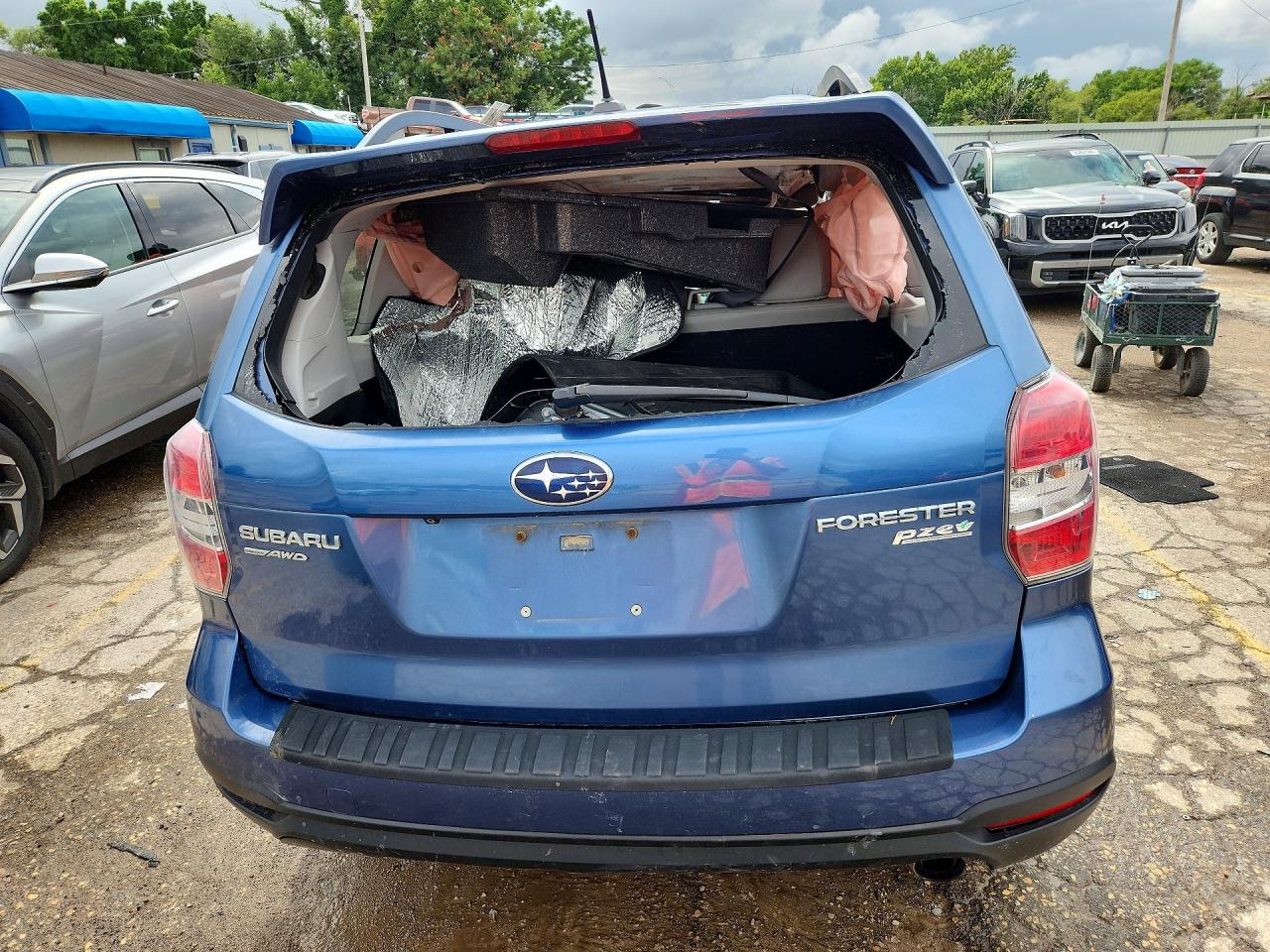 2015 Subaru Forester 2.5i Touring Blue vin: JF2SJAUC0FH821126