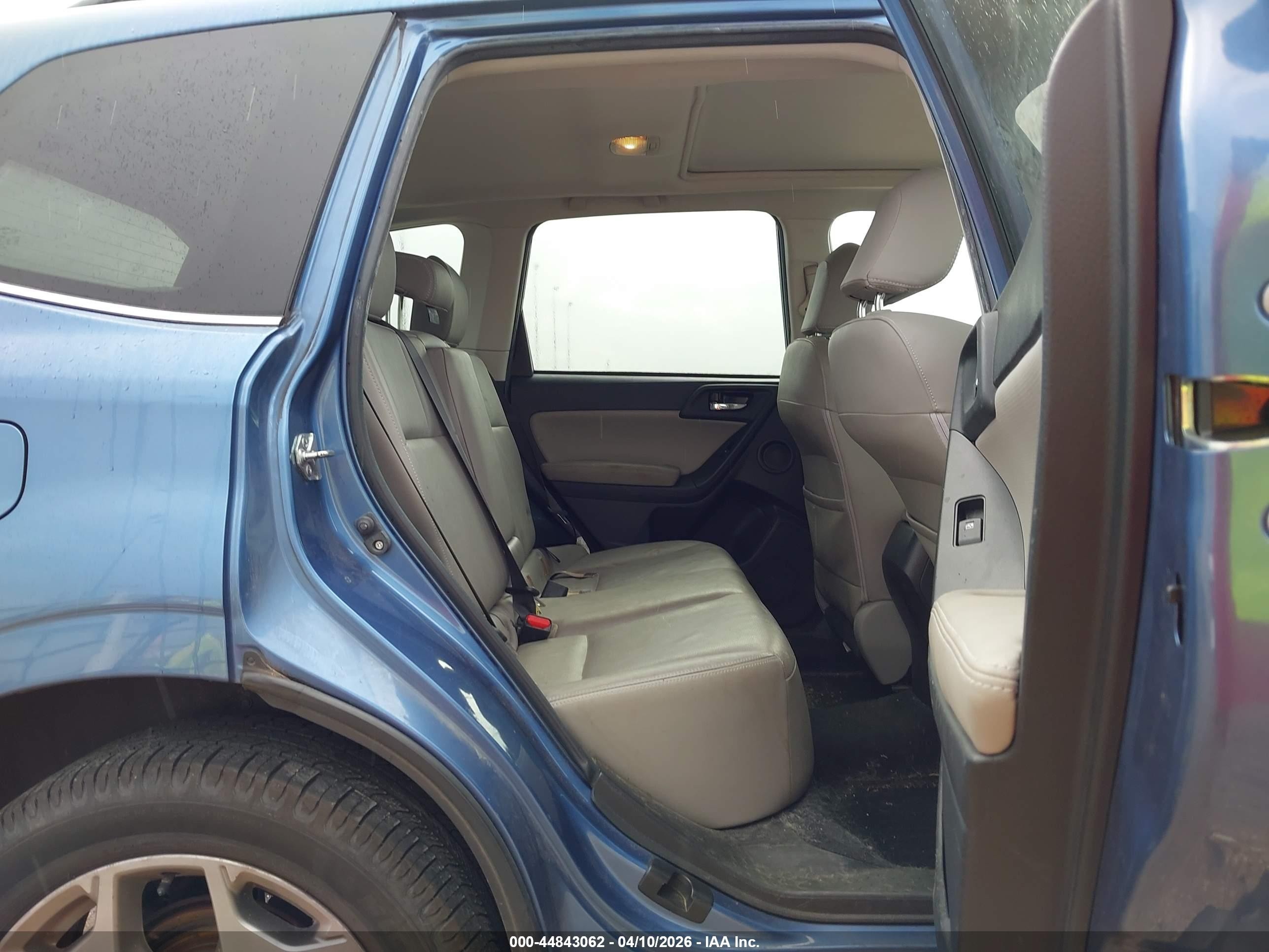 2015 Subaru Forester 2.5i Touring Blue vin: JF2SJAUC2FH494082