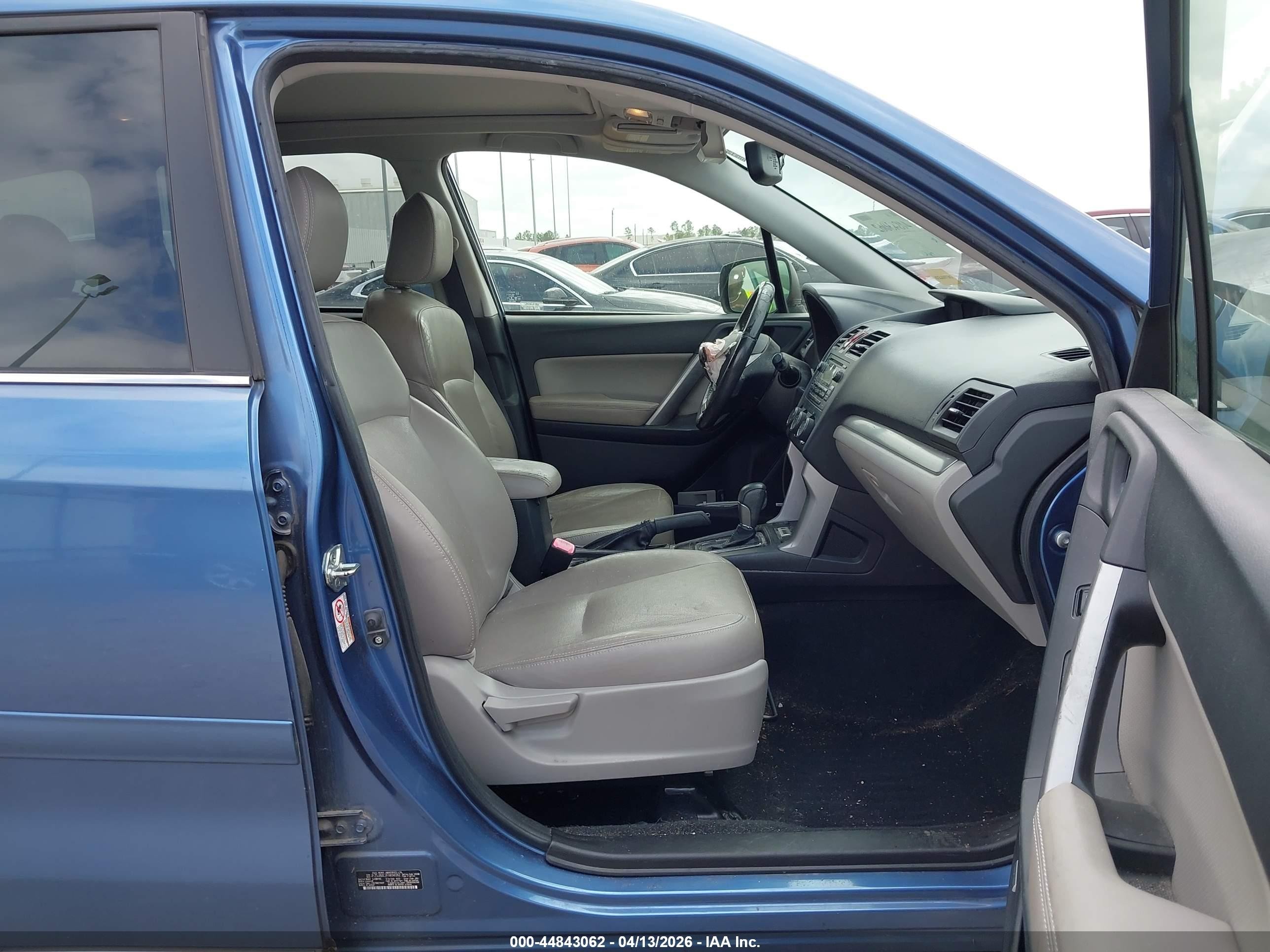 2015 Subaru Forester 2.5i Touring Blue vin: JF2SJAUC2FH494082