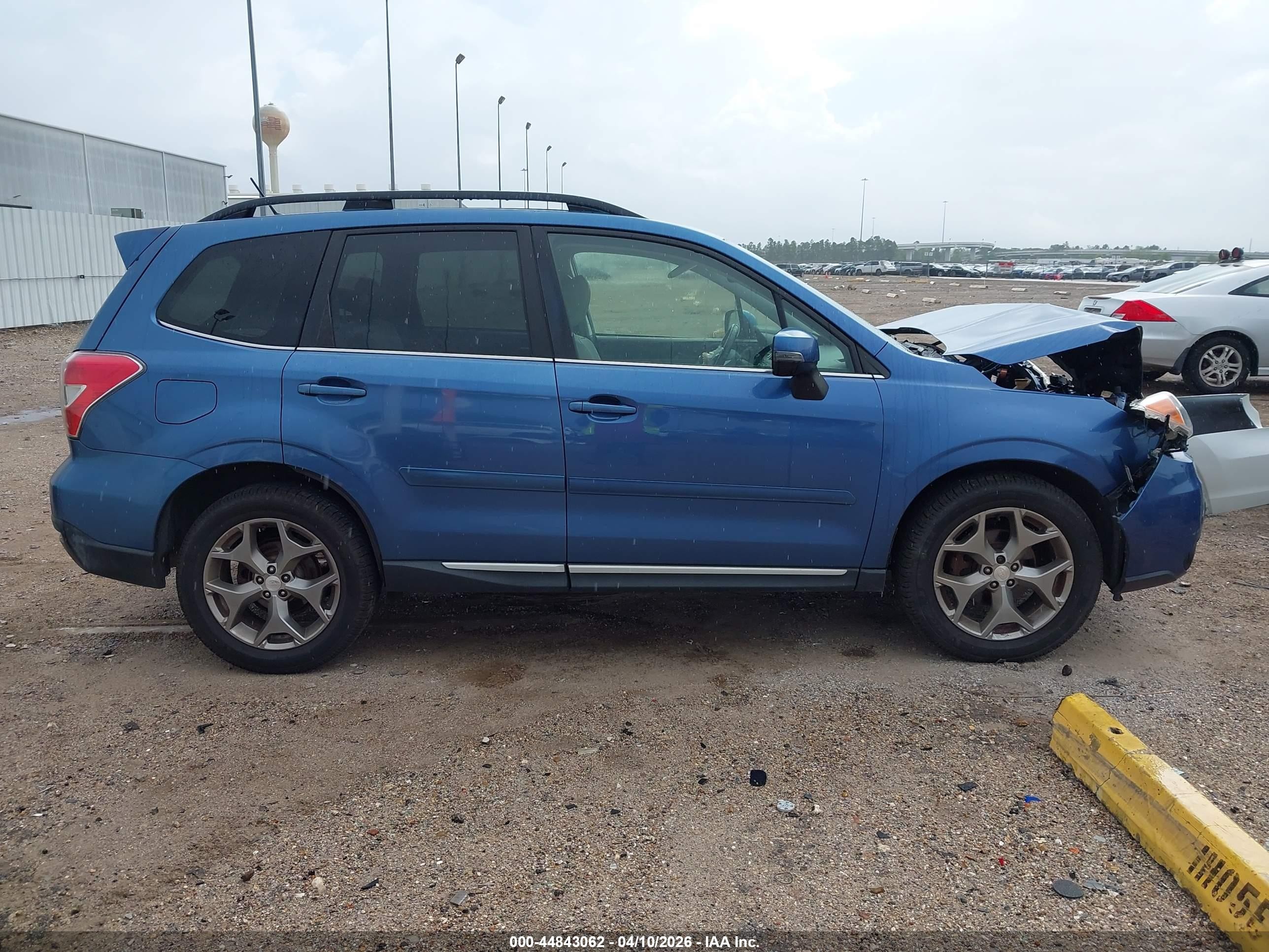 2015 Subaru Forester 2.5i Touring Blue vin: JF2SJAUC2FH494082
