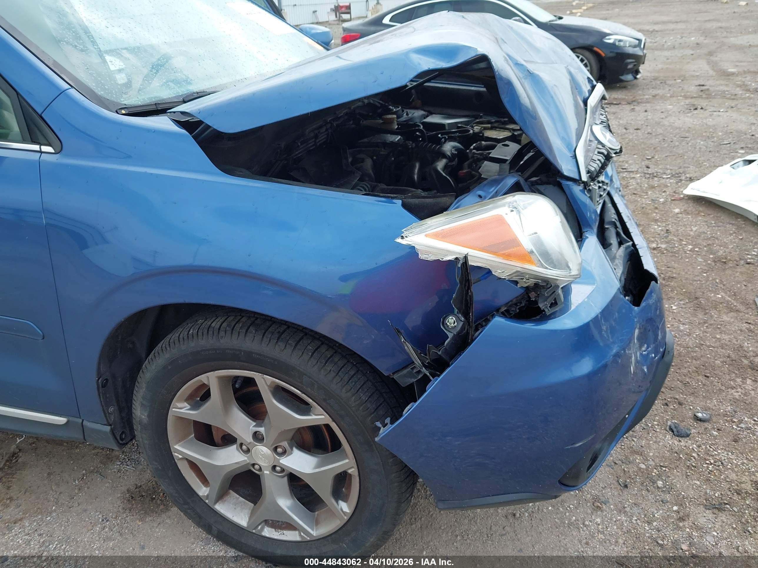 2015 Subaru Forester 2.5i Touring Blue vin: JF2SJAUC2FH494082