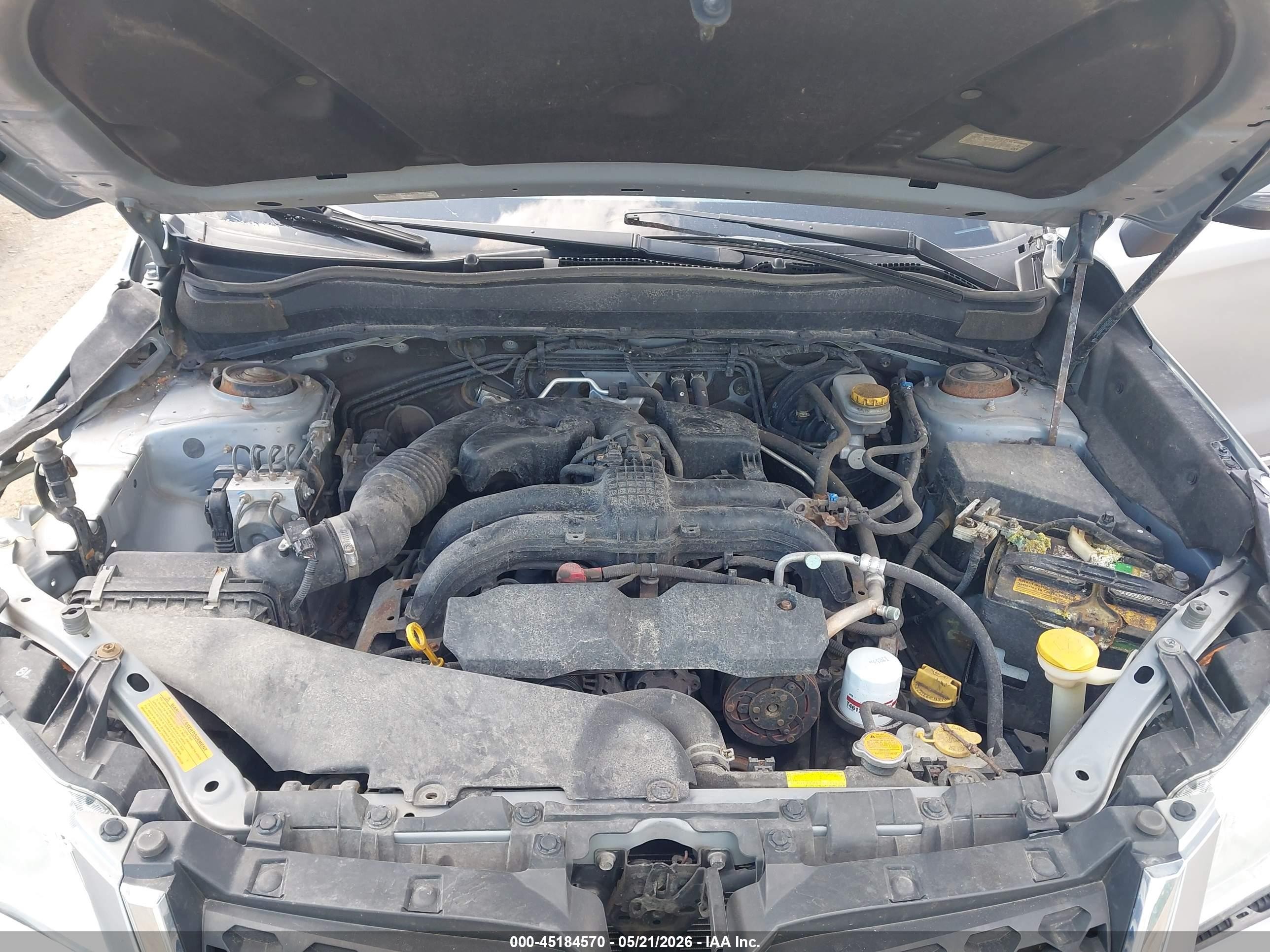 2015 Subaru Forester   Silver vin: JF2SJAUC2FH542857