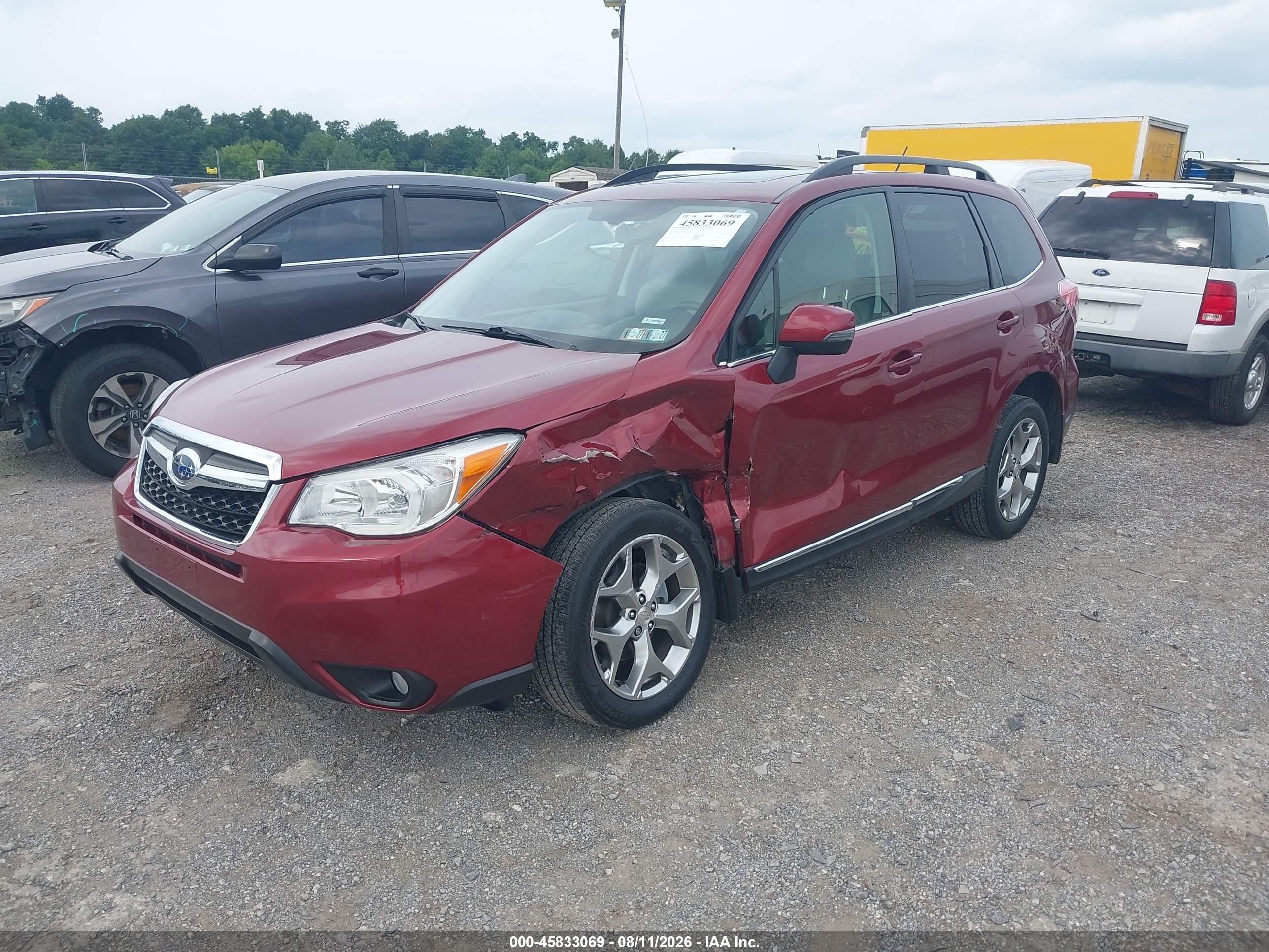 2015 Subaru Forester 2.5i Touring Red vin: JF2SJAUC2FH543250
