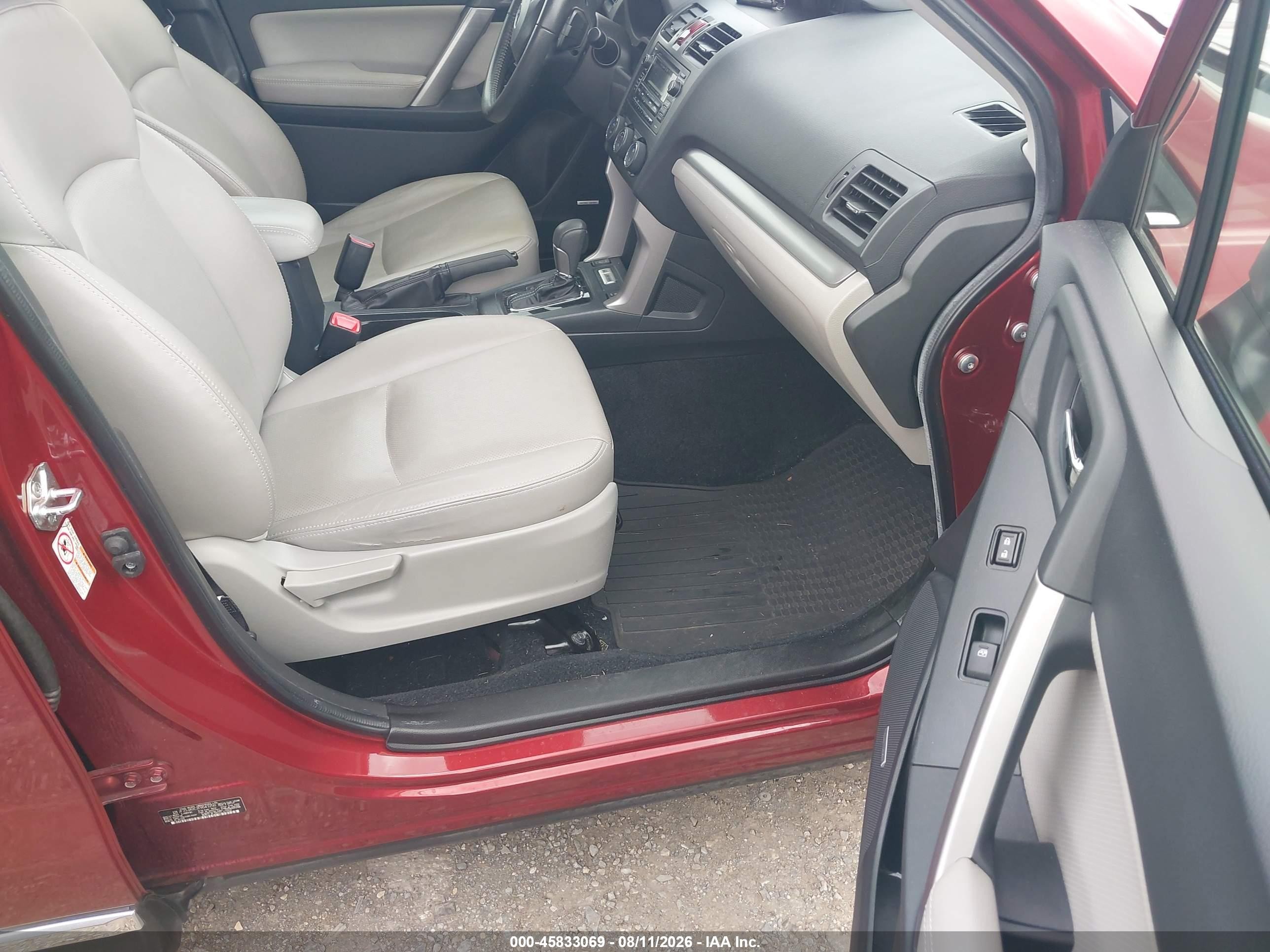 2015 Subaru Forester 2.5i Touring Red vin: JF2SJAUC2FH543250