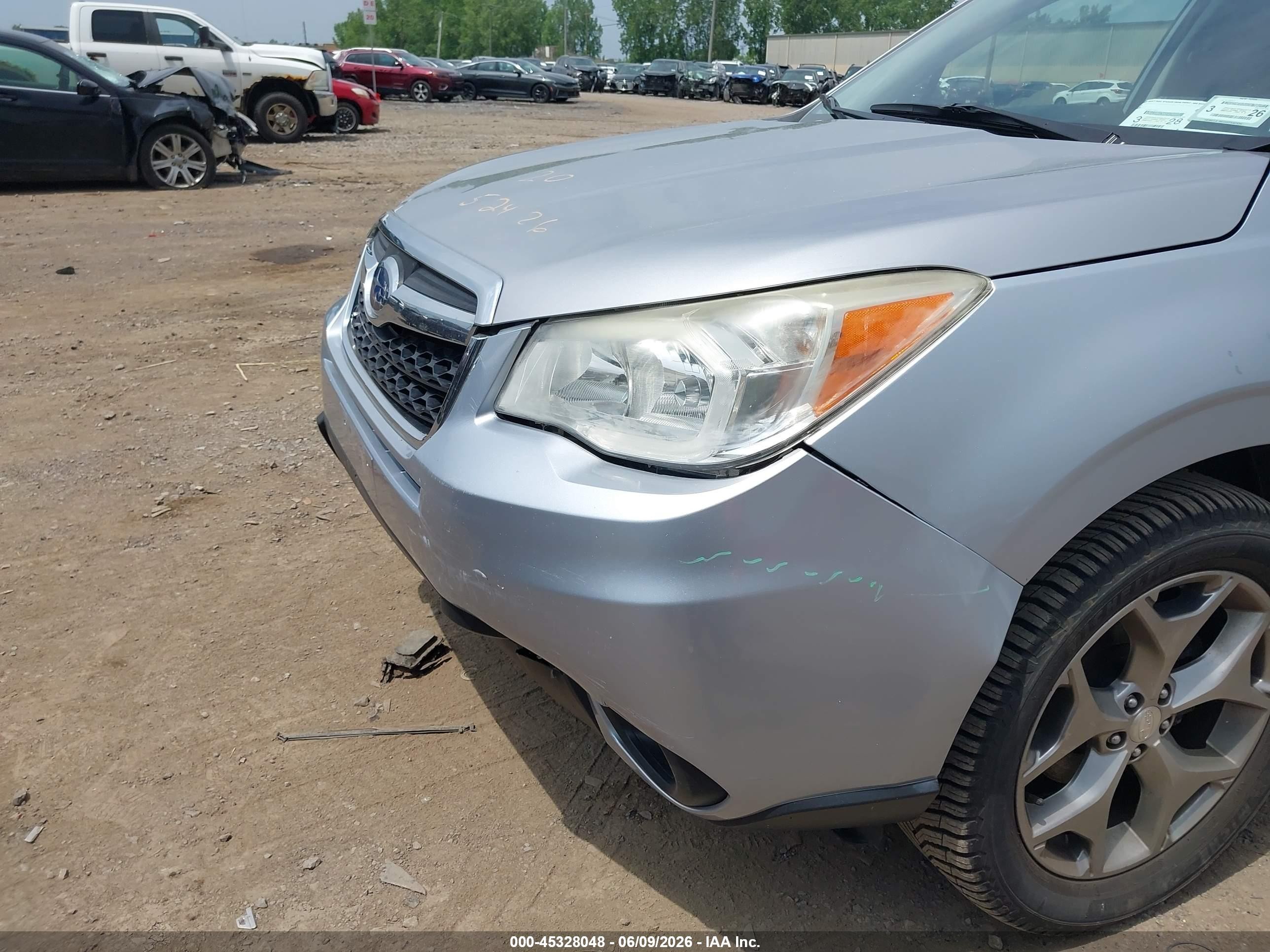 2015 Subaru Forester 2.5i Touring Silver vin: JF2SJAUC3FH463519