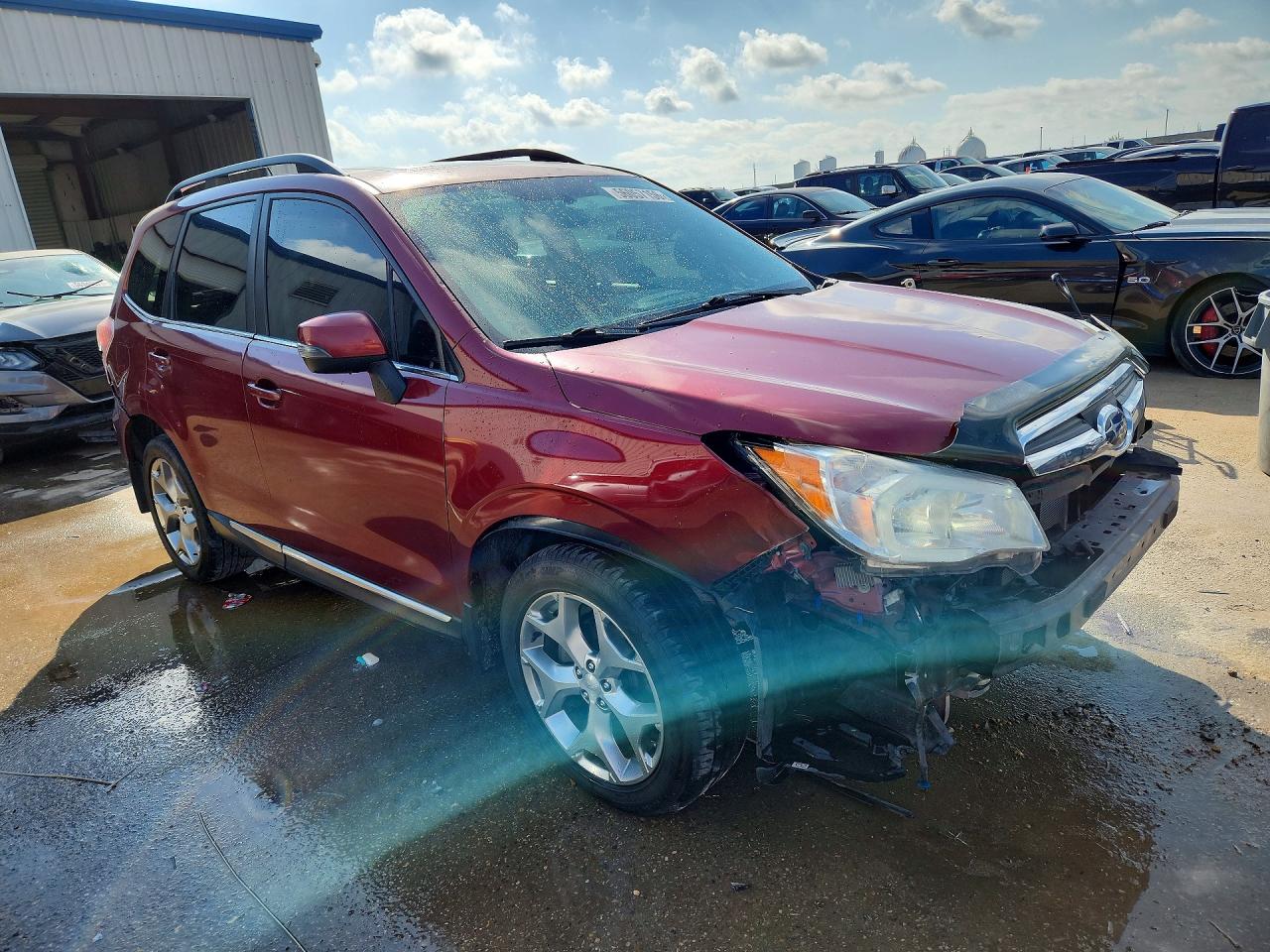 2015 Subaru Forester 2.5i Touring Red vin: JF2SJAUC3FH541104