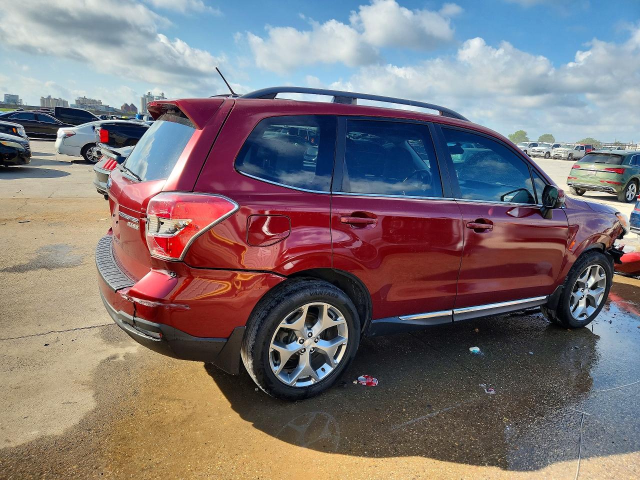 2015 Subaru Forester 2.5i Touring Red vin: JF2SJAUC3FH541104