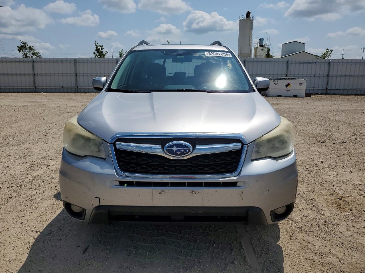 2015 Subaru Forester 2.5i Touring Silver vin: JF2SJAUC4FH452822
