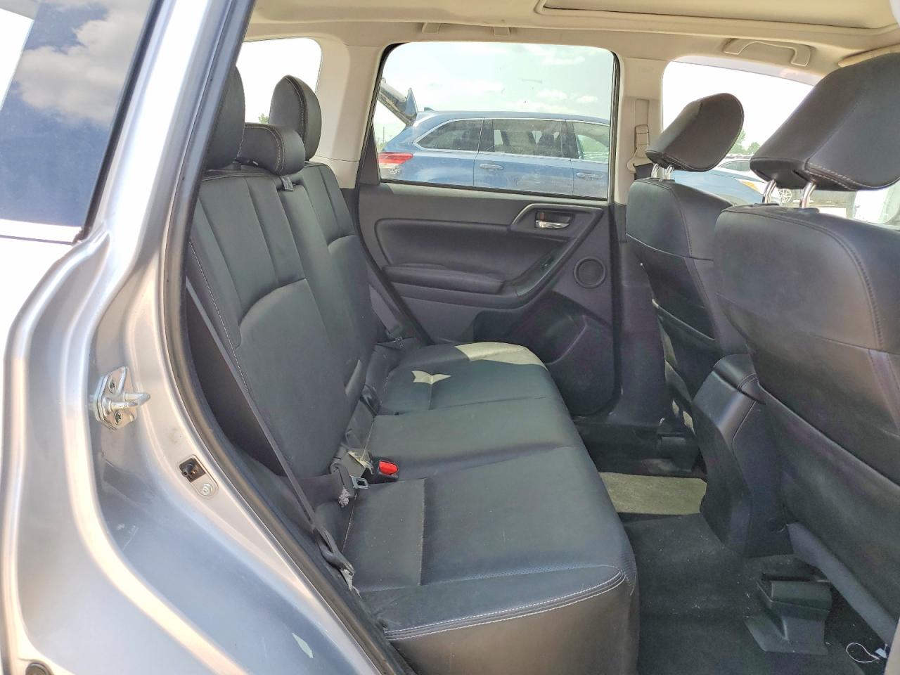 2015 Subaru Forester 2.5i Touring Silver vin: JF2SJAUC4FH452822