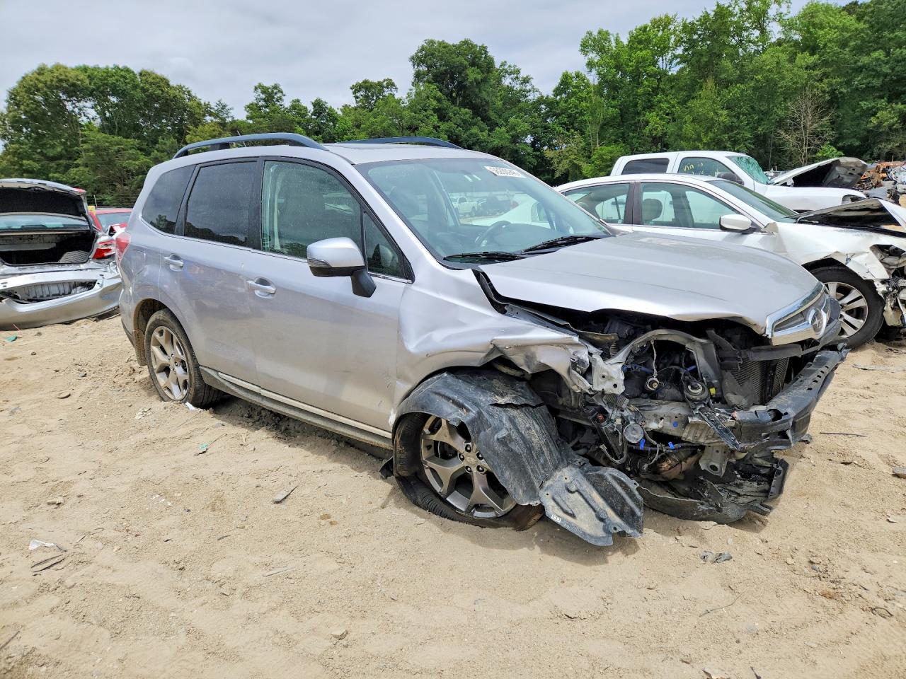 2015 Subaru Forester 2.5i Touring Серебряный vin: JF2SJAUC5FH420073