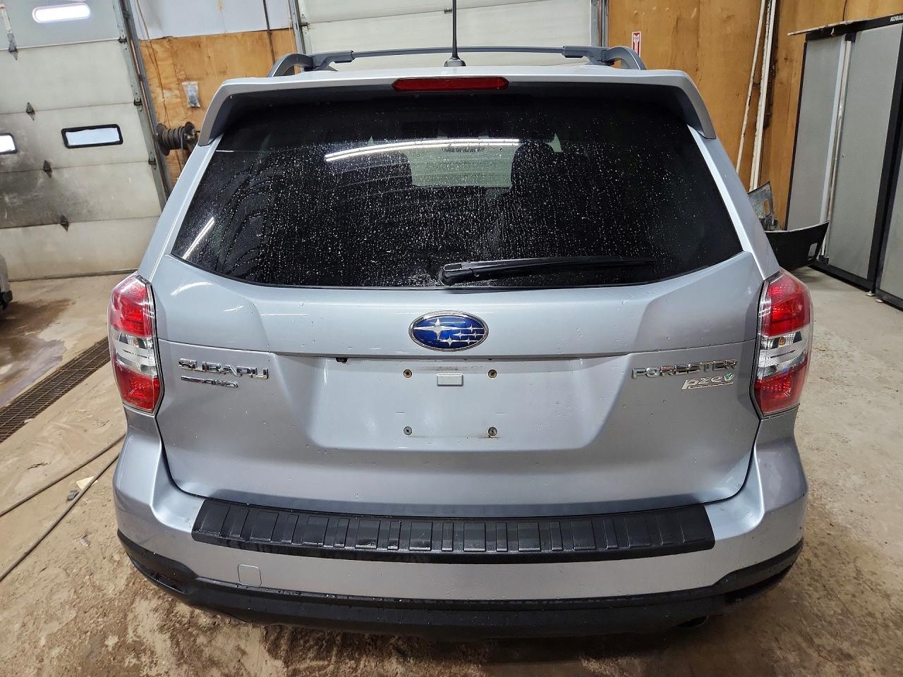 2015 Subaru Forester 2.5i Touring Серебряный vin: JF2SJAUC5FH501767
