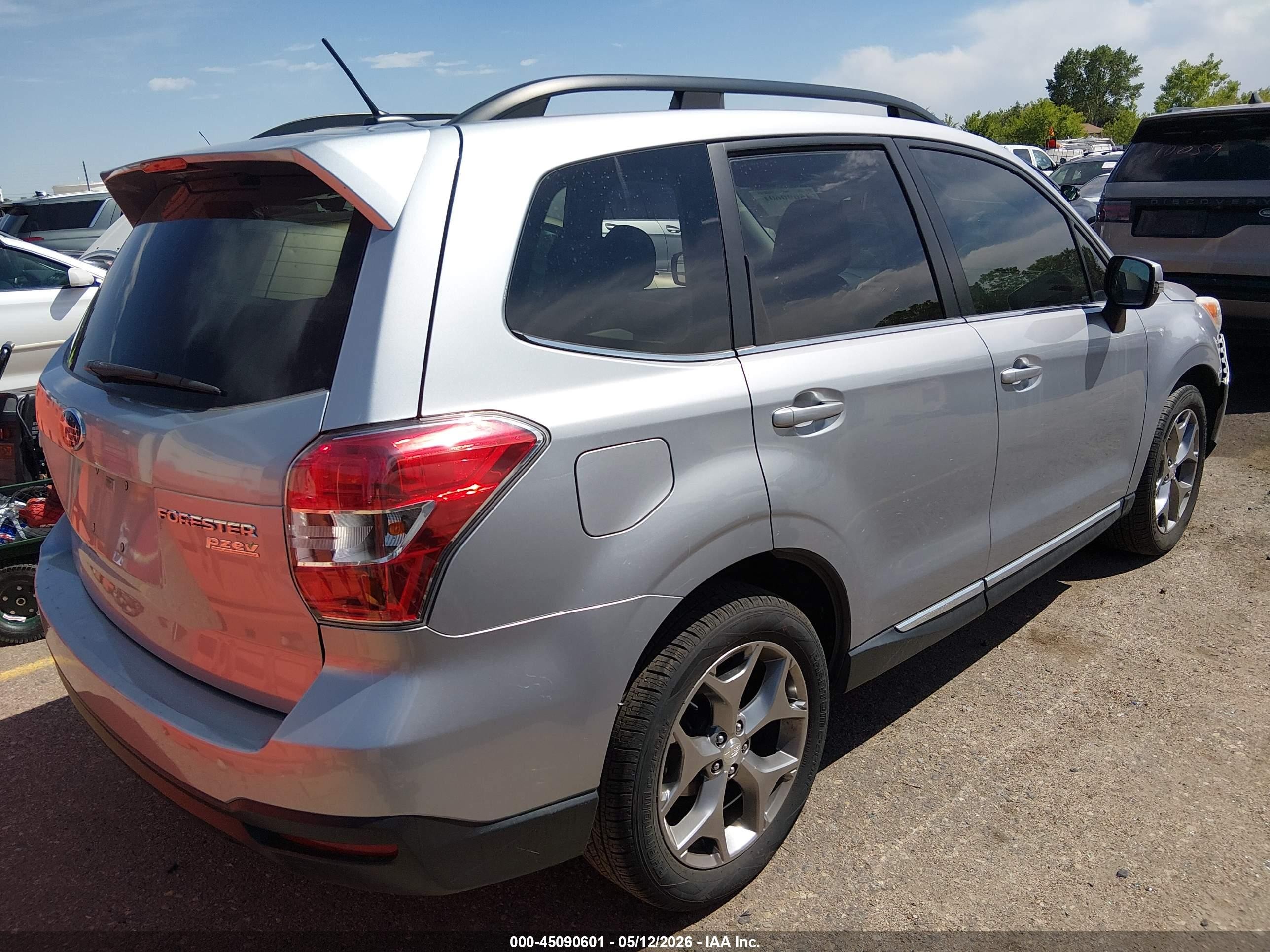 2015 Subaru Forester 2.5i Touring Gray vin: JF2SJAUC8FH501049