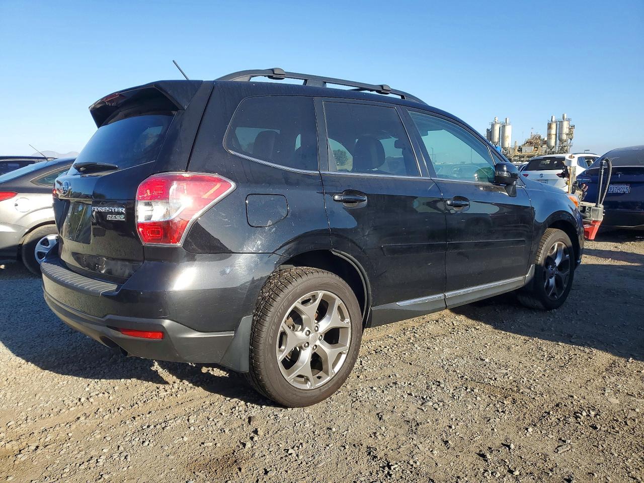 2015 Subaru Forester 2.5i Touring Black vin: JF2SJAUC8FH576673