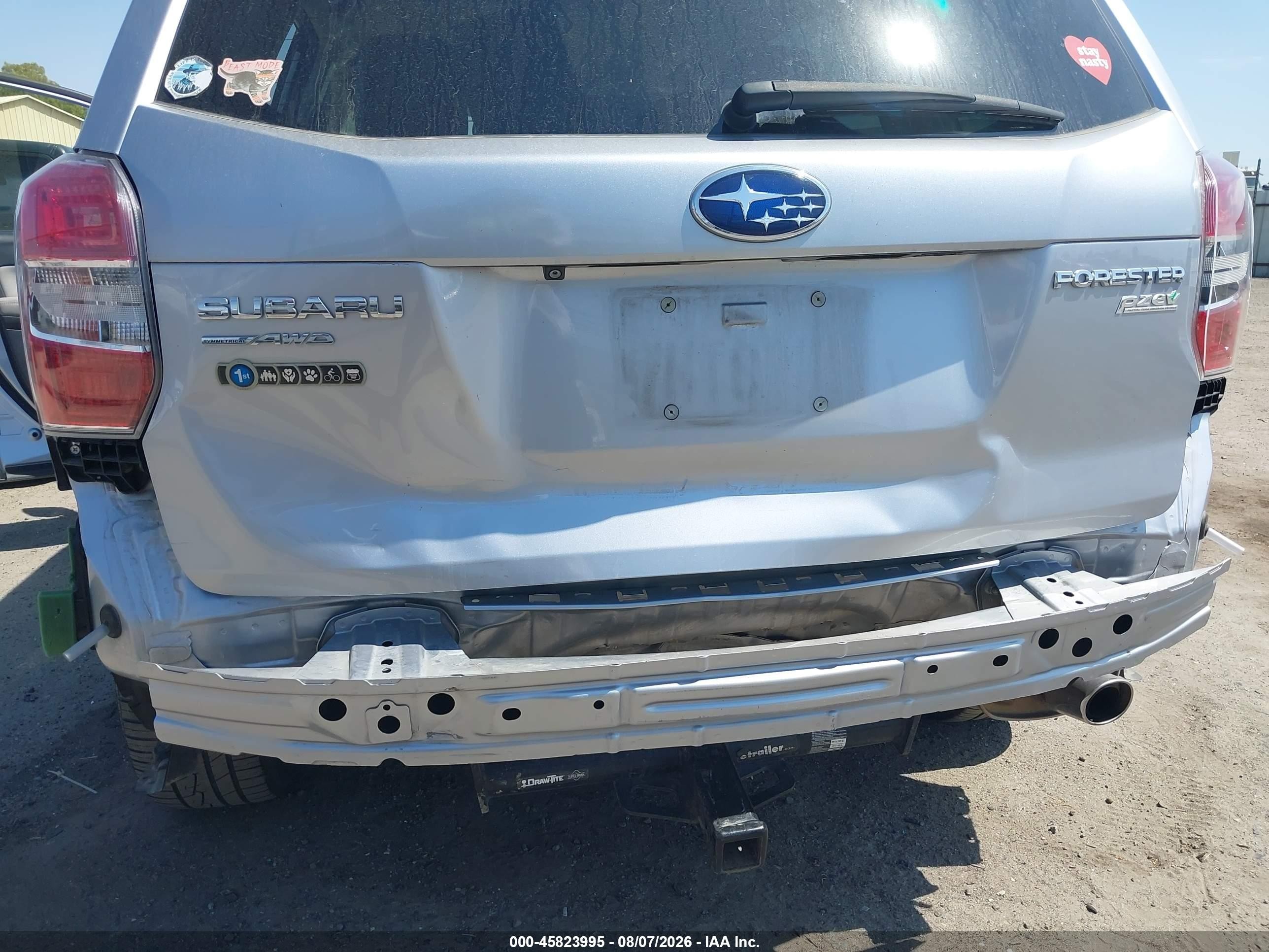 2015 Subaru Forester 2.5i Touring Silver vin: JF2SJAUC8FH812285