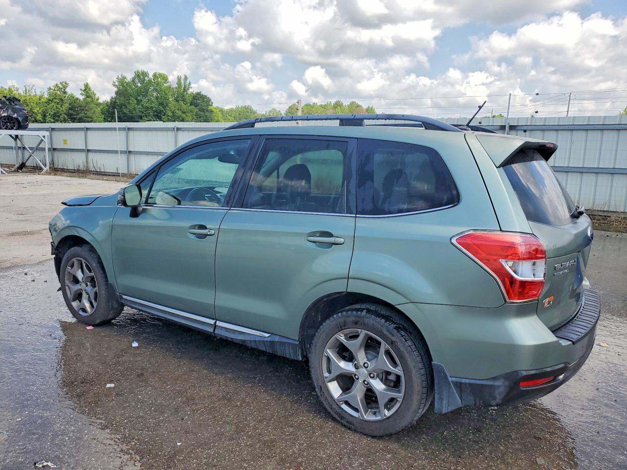 2015 Subaru Forester 2.5i Touring Green vin: JF2SJAUC8FH829524