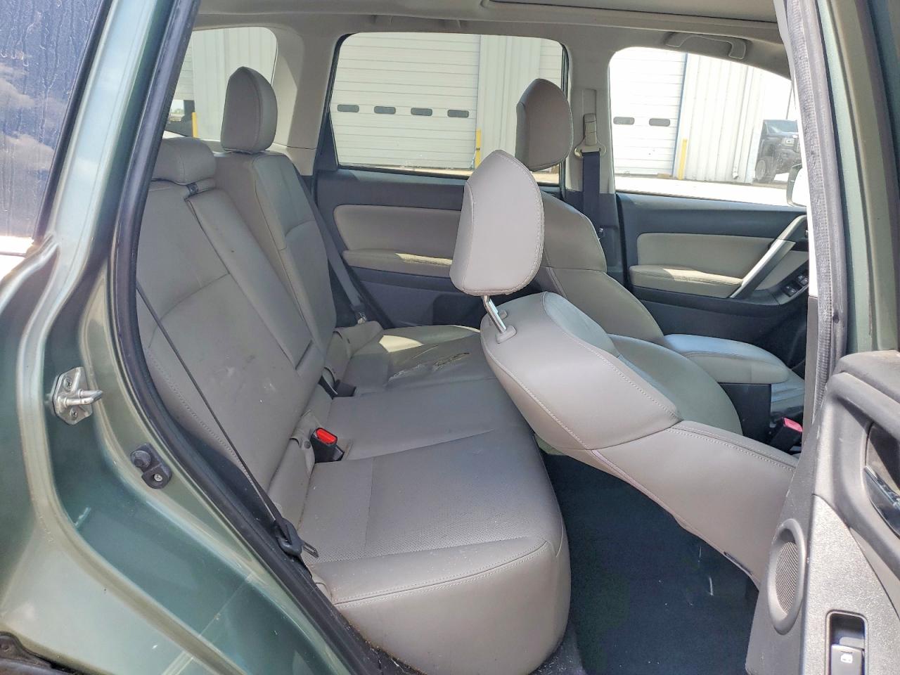 2015 Subaru Forester 2.5i Touring Green vin: JF2SJAUC8FH829524