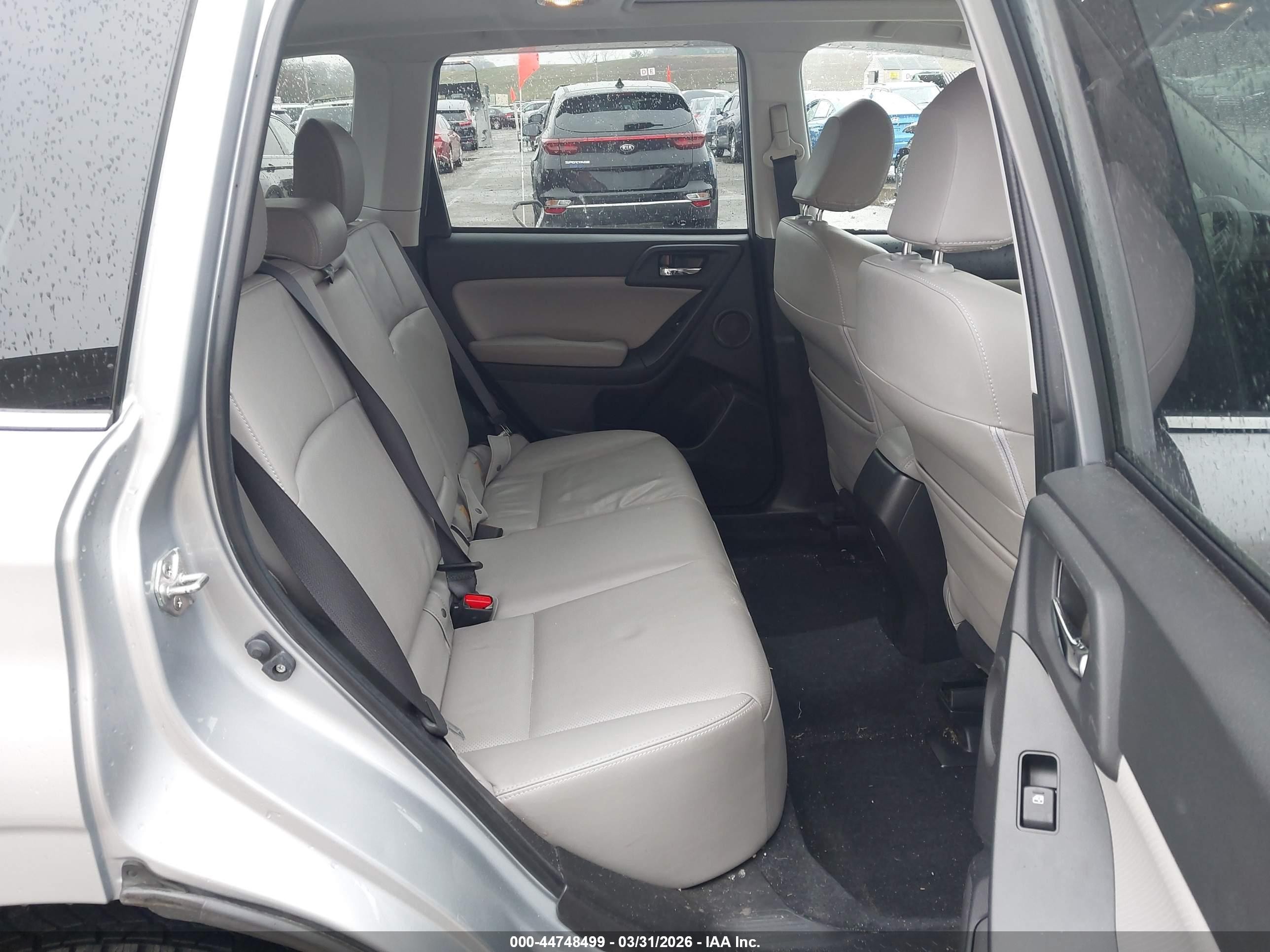 2015 Subaru Forester 2.5i Touring Silver vin: JF2SJAUC9FH496735