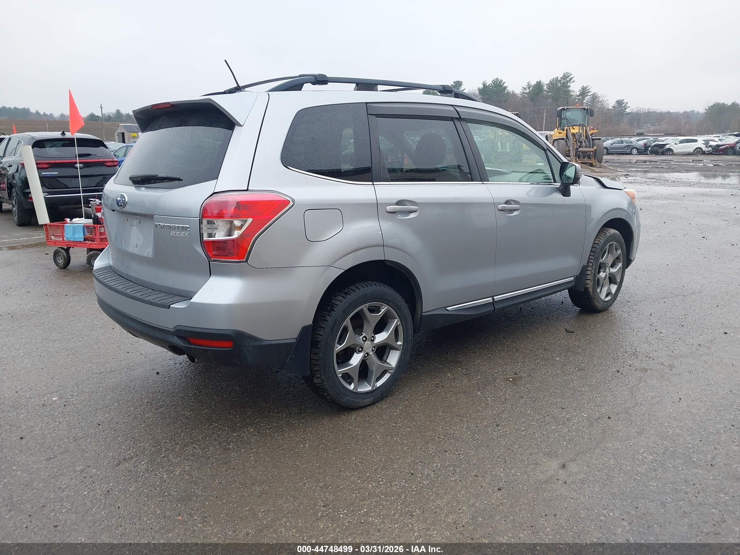 2015 Subaru Forester 2.5i Touring Silver vin: JF2SJAUC9FH496735