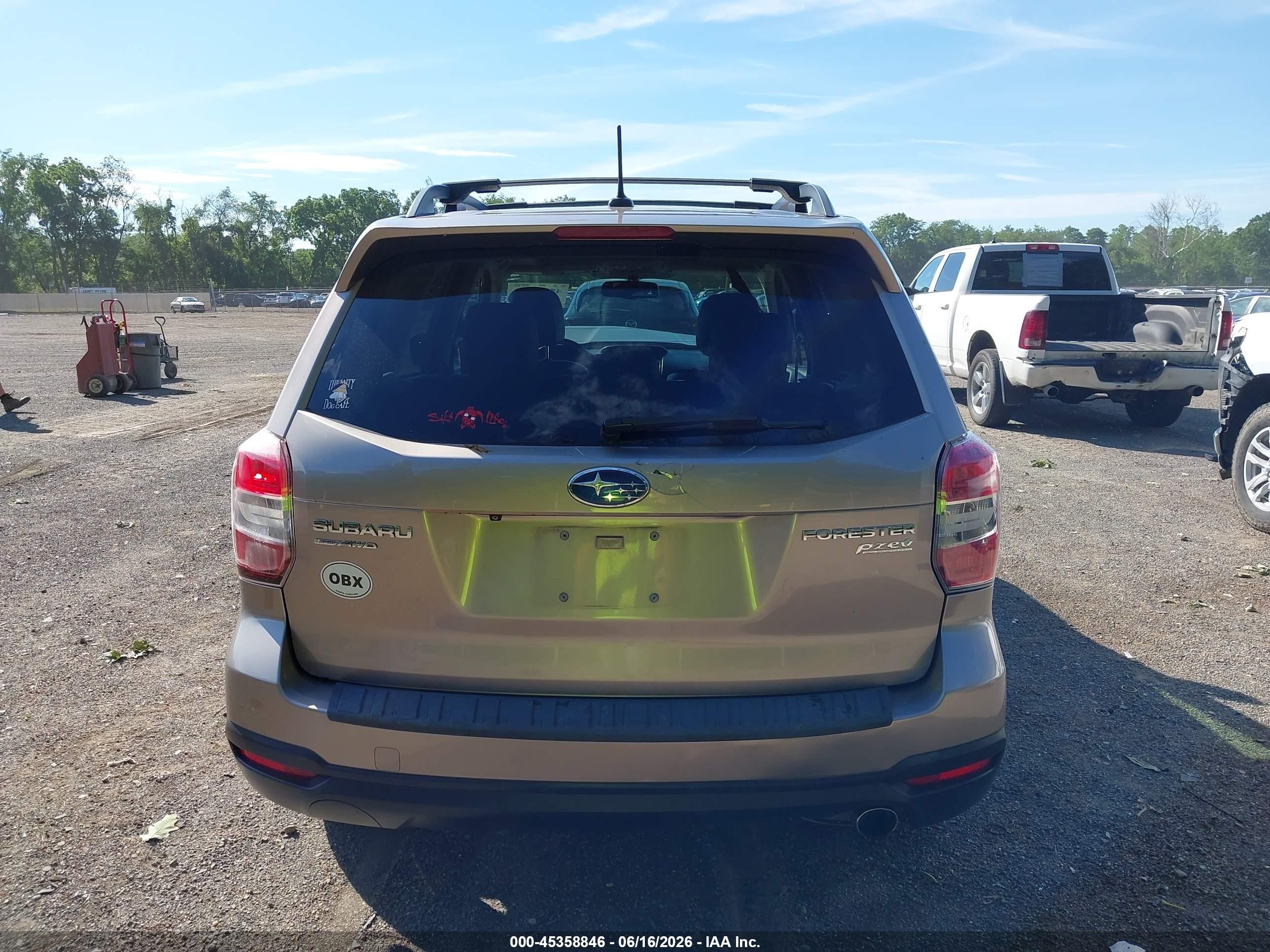 2015 Subaru Forester 2.5i Touring Brown vin: JF2SJAUCXFH426810