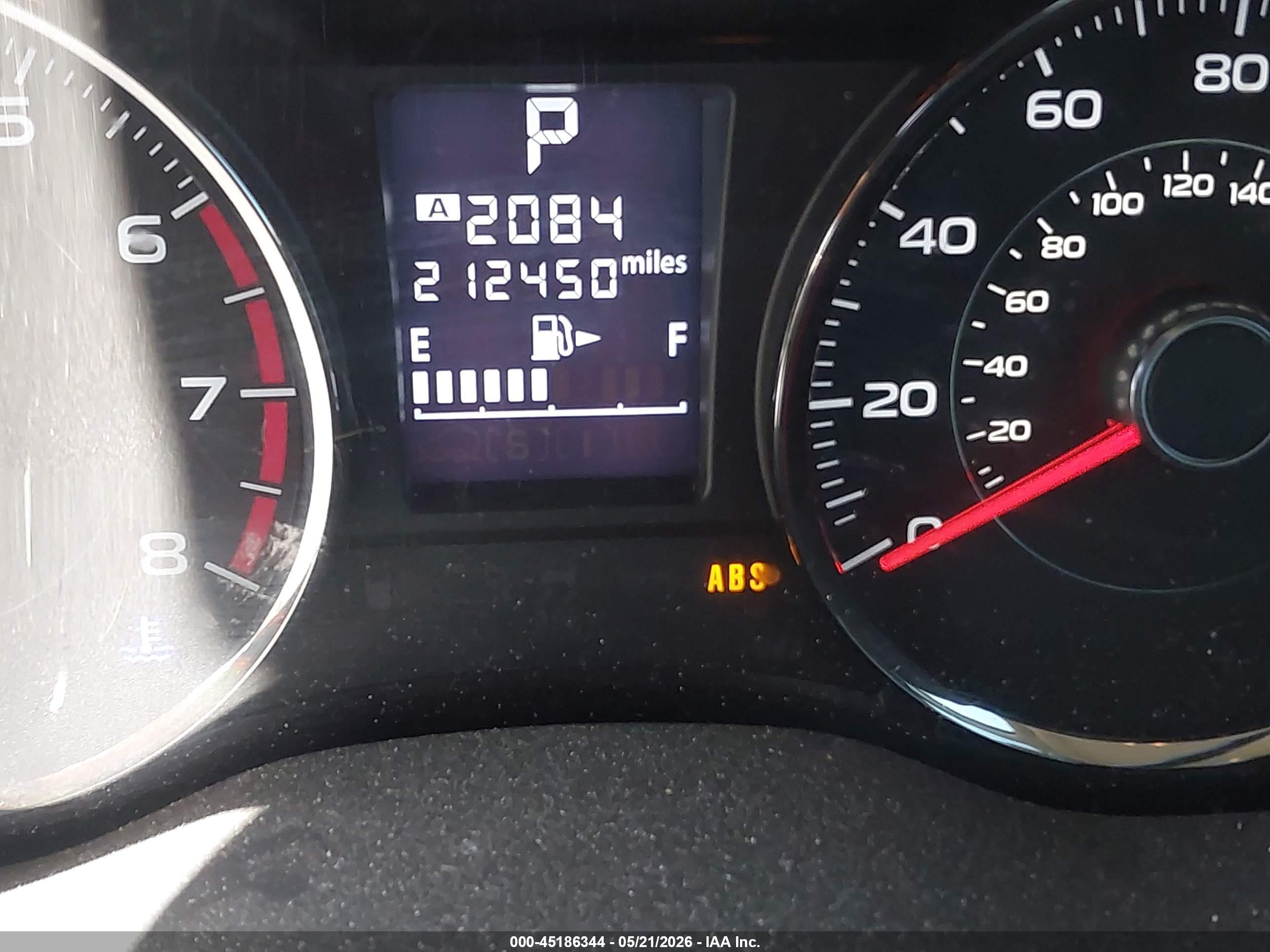 2015 Subaru Forester 2.5i Touring White vin: JF2SJAUCXFH841285