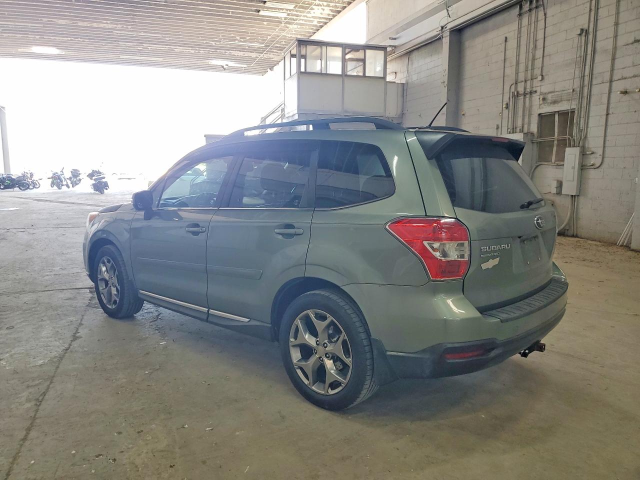 2015 Subaru Forester 2.5i Touring Green vin: JF2SJAWC0FH411763