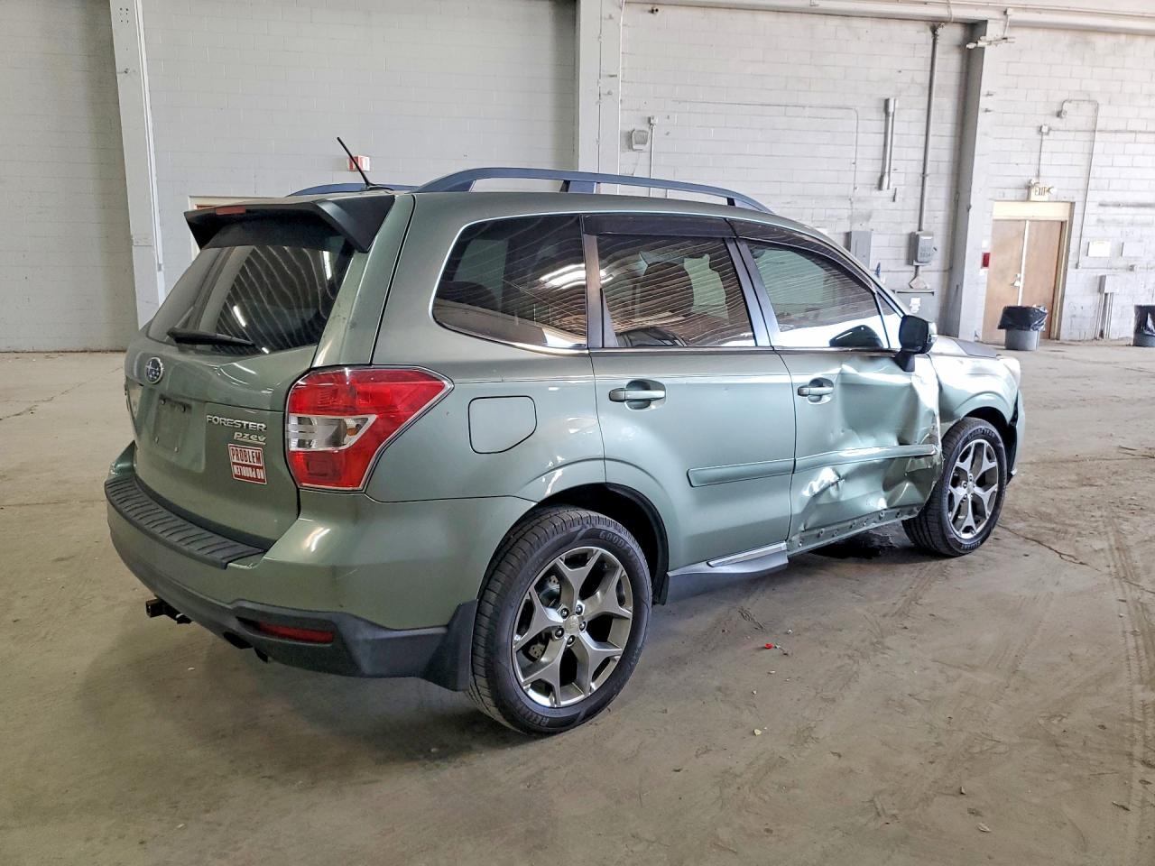 2015 Subaru Forester 2.5i Touring Green vin: JF2SJAWC0FH411763