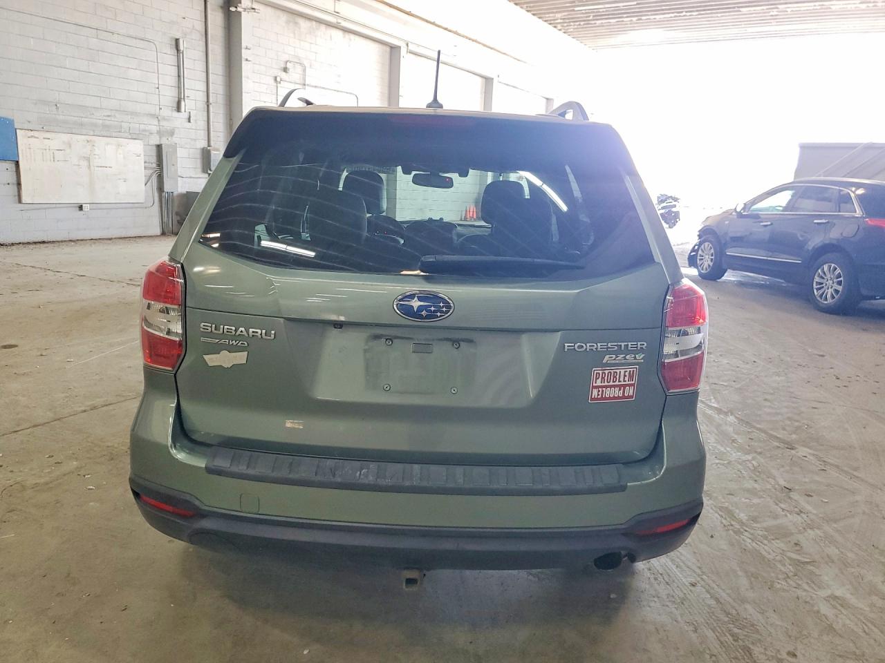 2015 Subaru Forester 2.5i Touring Green vin: JF2SJAWC0FH411763