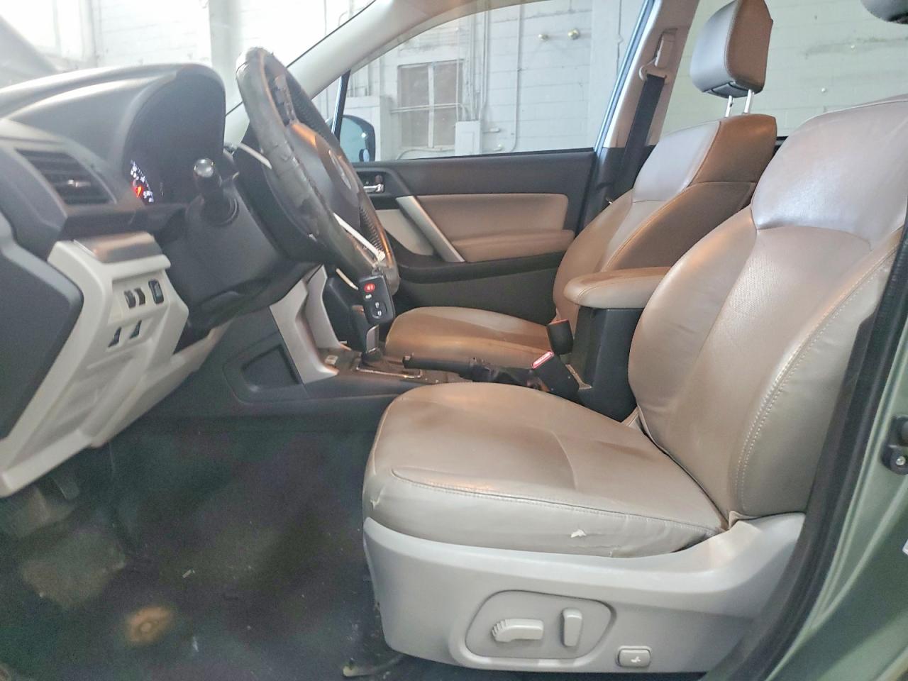 2015 Subaru Forester 2.5i Touring Green vin: JF2SJAWC0FH411763