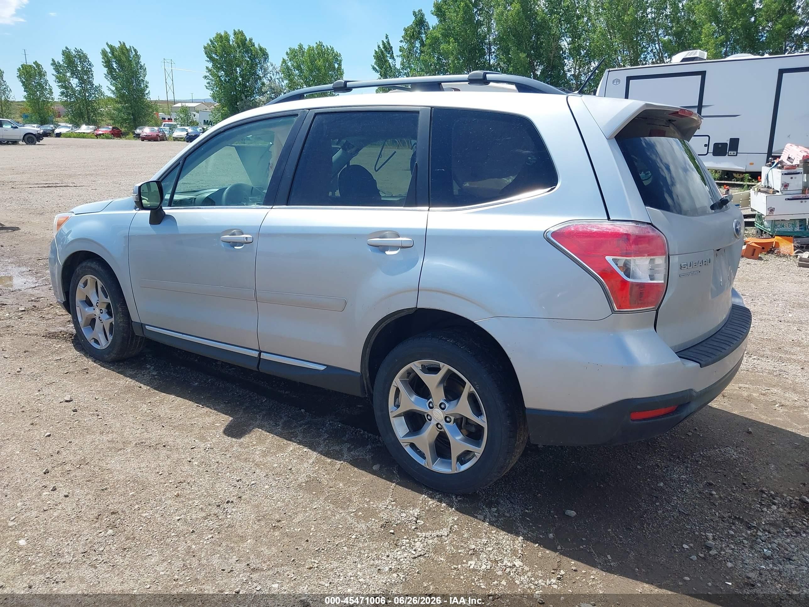 2015 Subaru Forester 2.5i Touring Silver vin: JF2SJAWC0FH553126