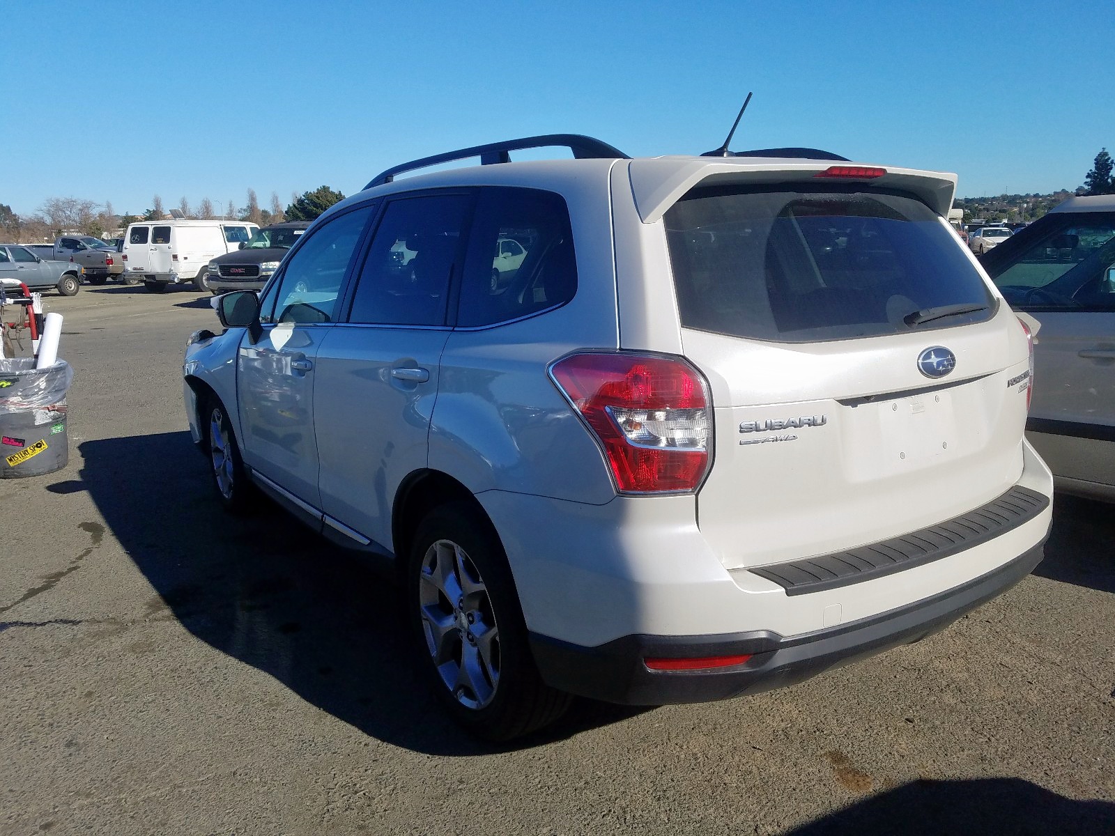 2015 Subaru Forester 2.5i Touring White vin: JF2SJAWC0FH813699