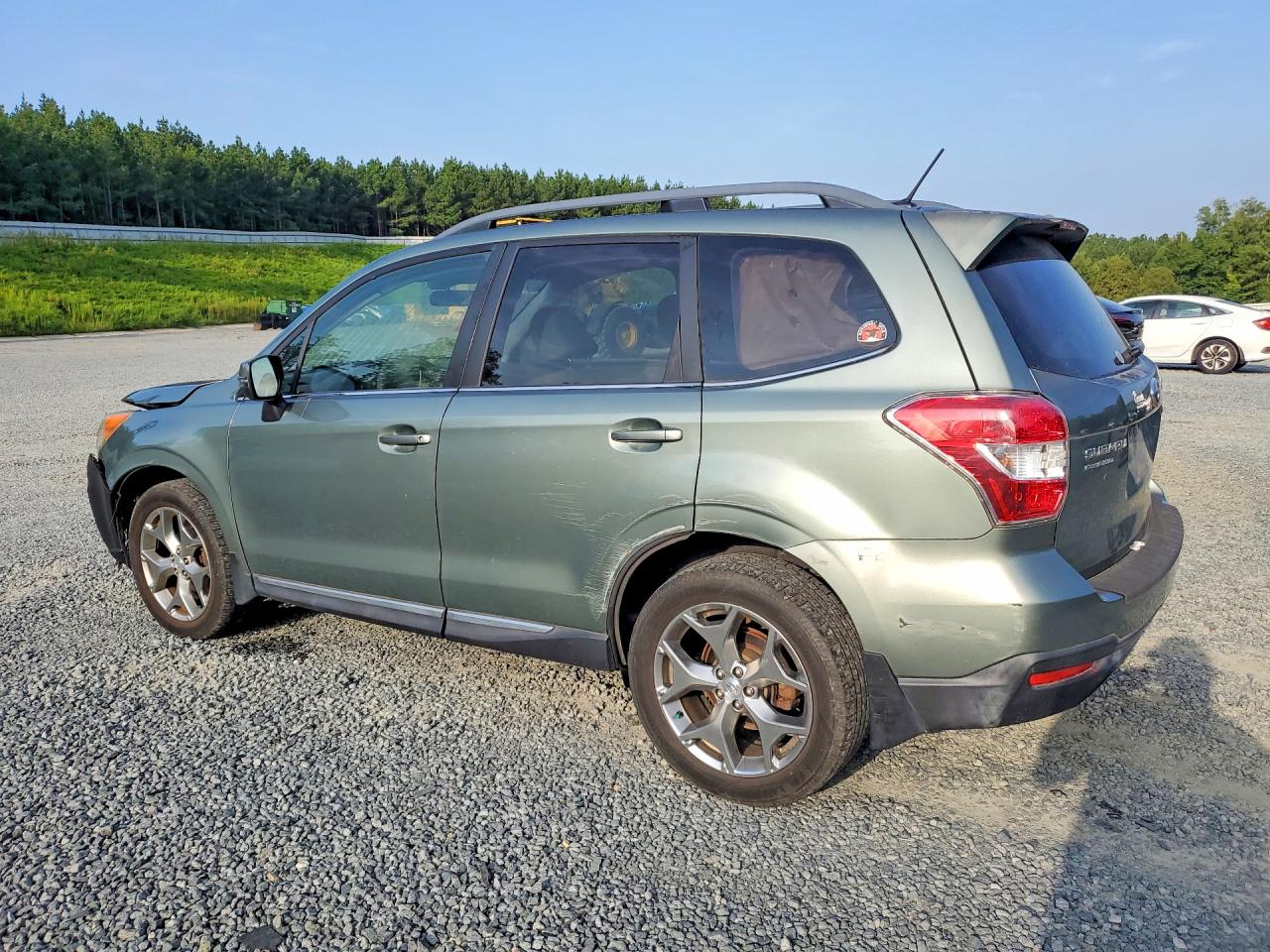 2015 Subaru Forester 2.5i Touring Green vin: JF2SJAWC1FH544032
