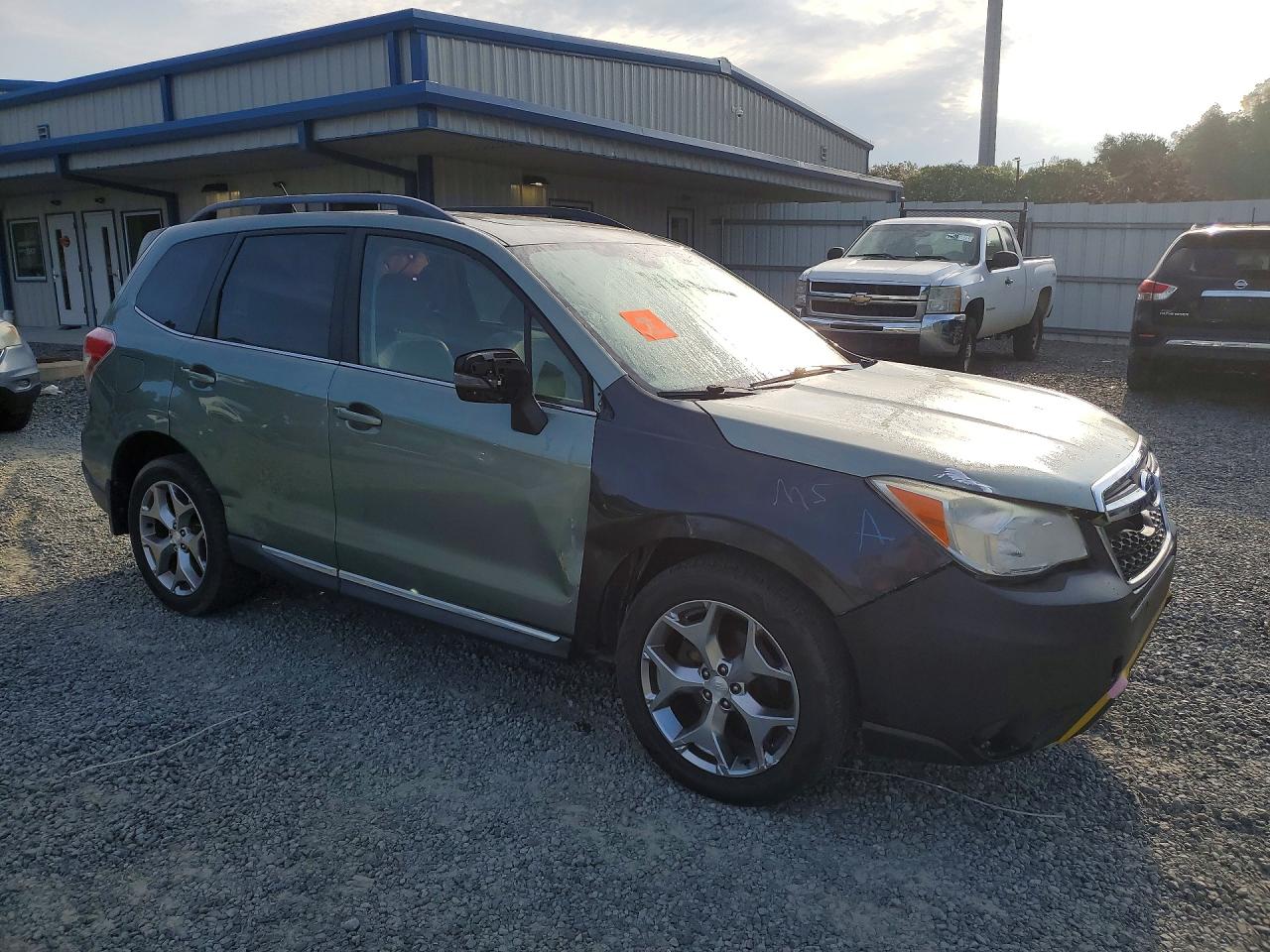 2015 Subaru Forester 2.5i Touring Green vin: JF2SJAWC1FH544032