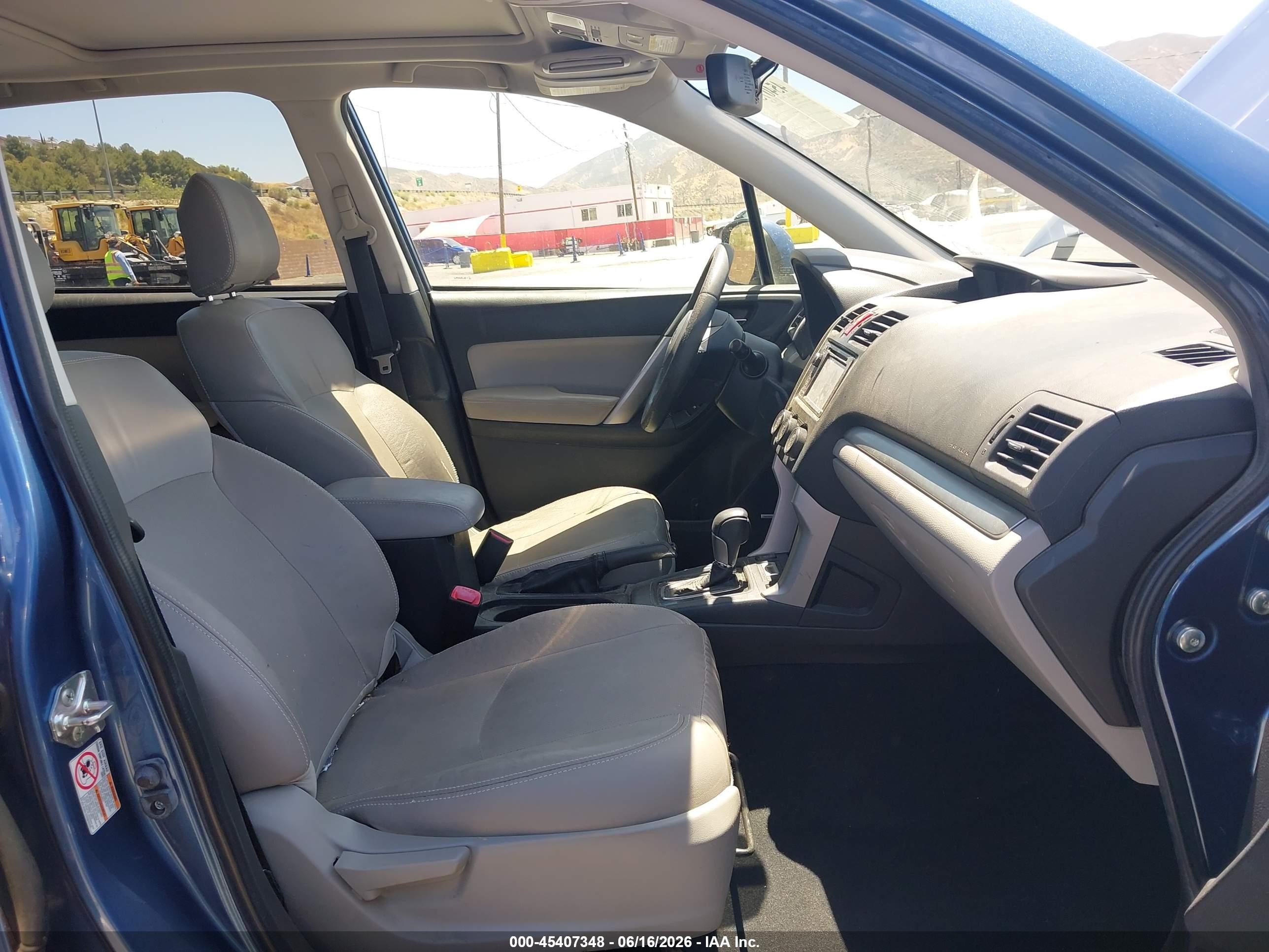 2015 Subaru Forester 2.5i Touring Blue vin: JF2SJAWC1FH548615