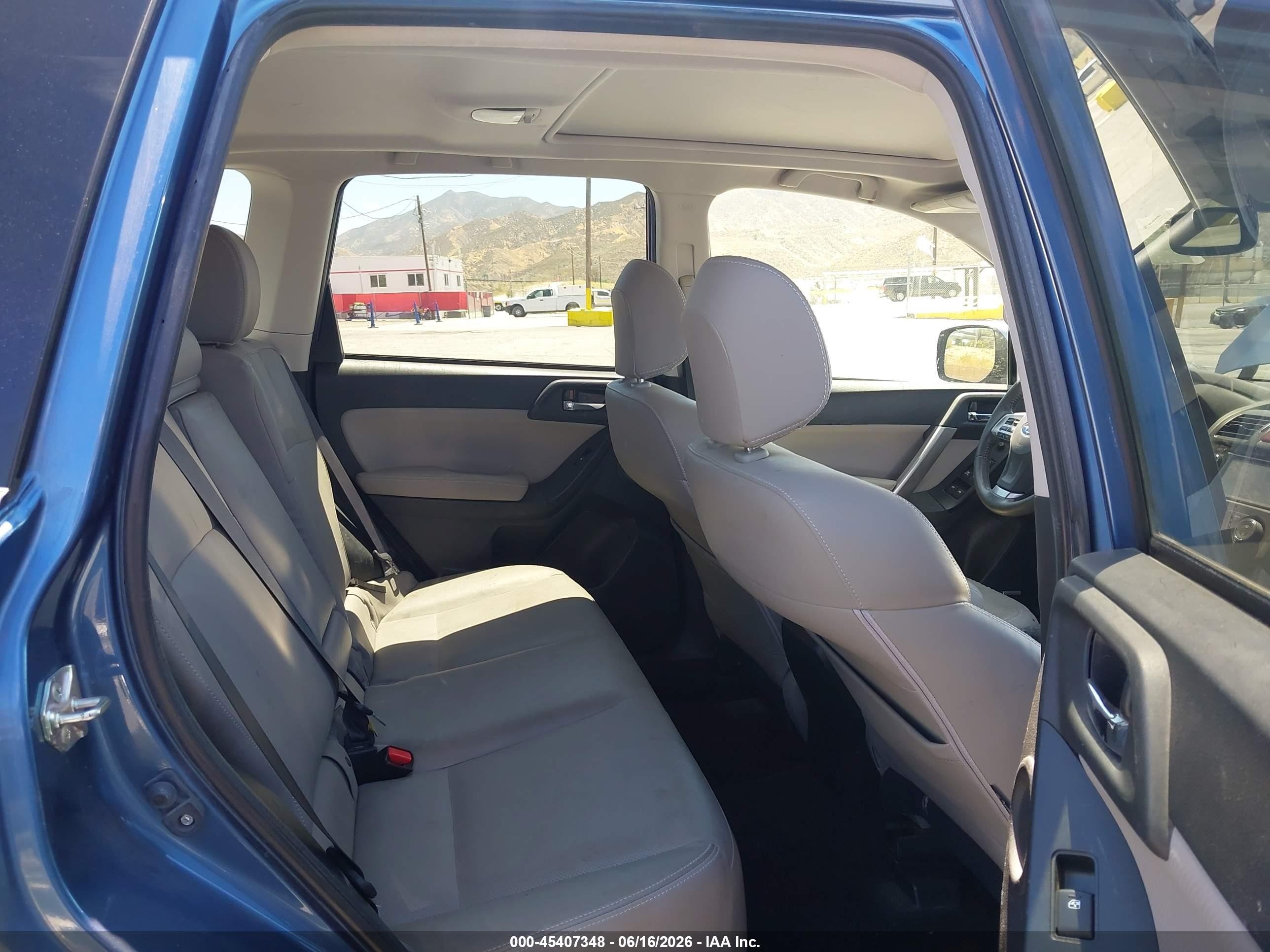 2015 Subaru Forester 2.5i Touring Blue vin: JF2SJAWC1FH548615