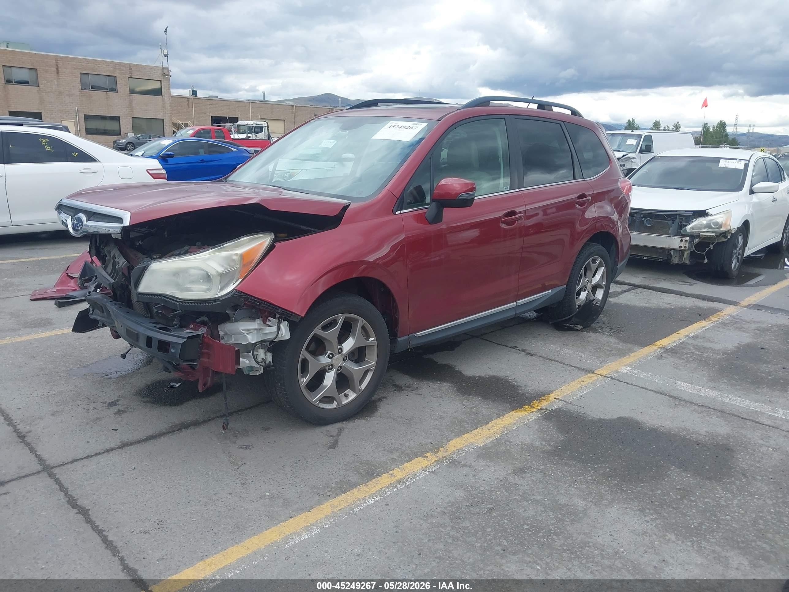 2015 Subaru Forester 2.5i Touring Red vin: JF2SJAWC2FH550843