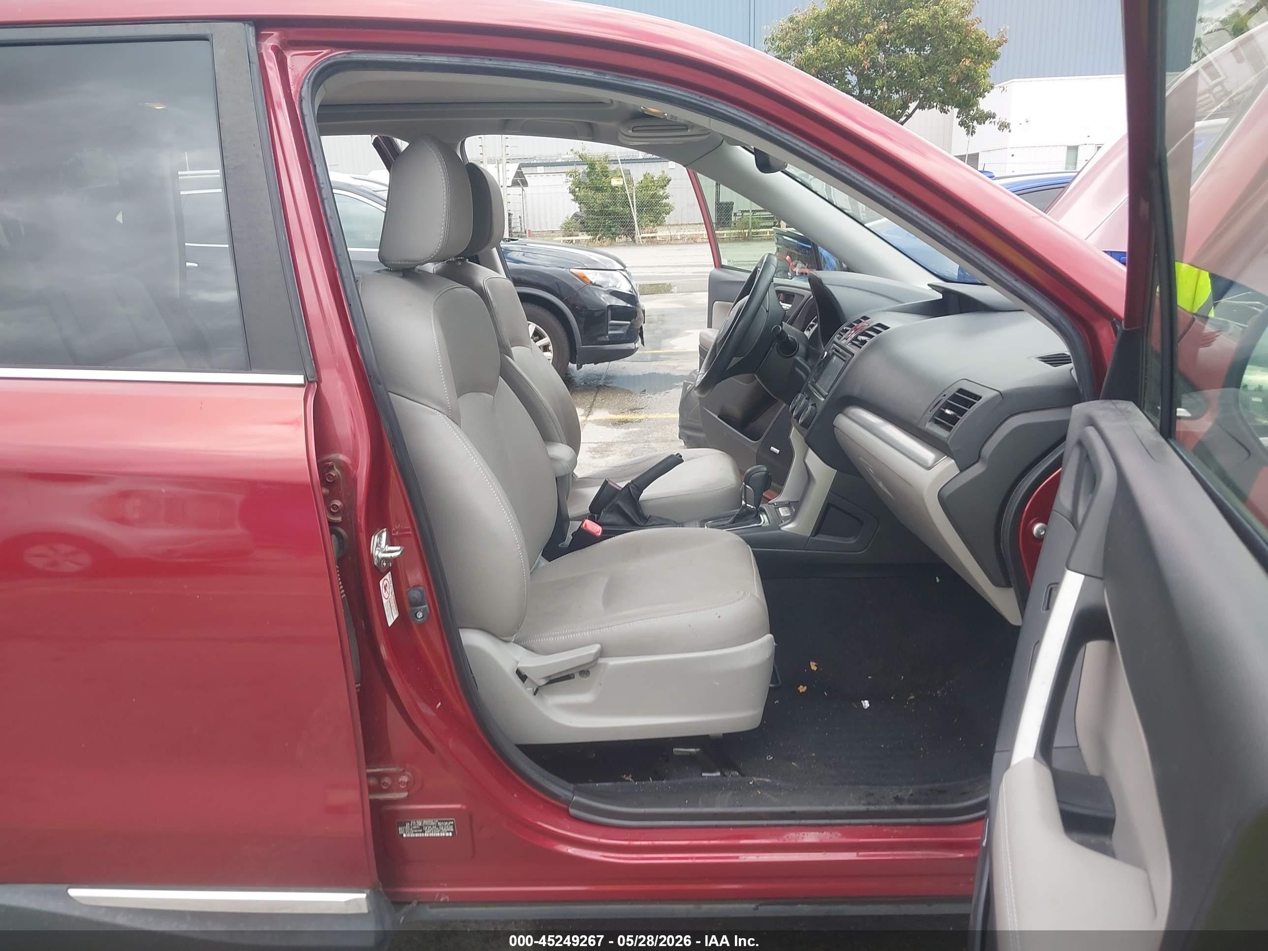 2015 Subaru Forester 2.5i Touring Red vin: JF2SJAWC2FH550843