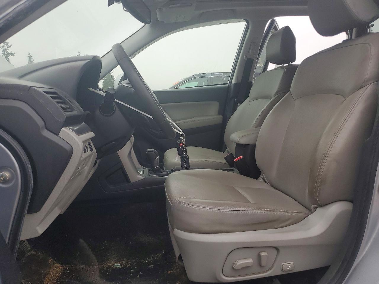 2015 Subaru Forester 2.5i Touring Серебряный vin: JF2SJAWC2FH826874