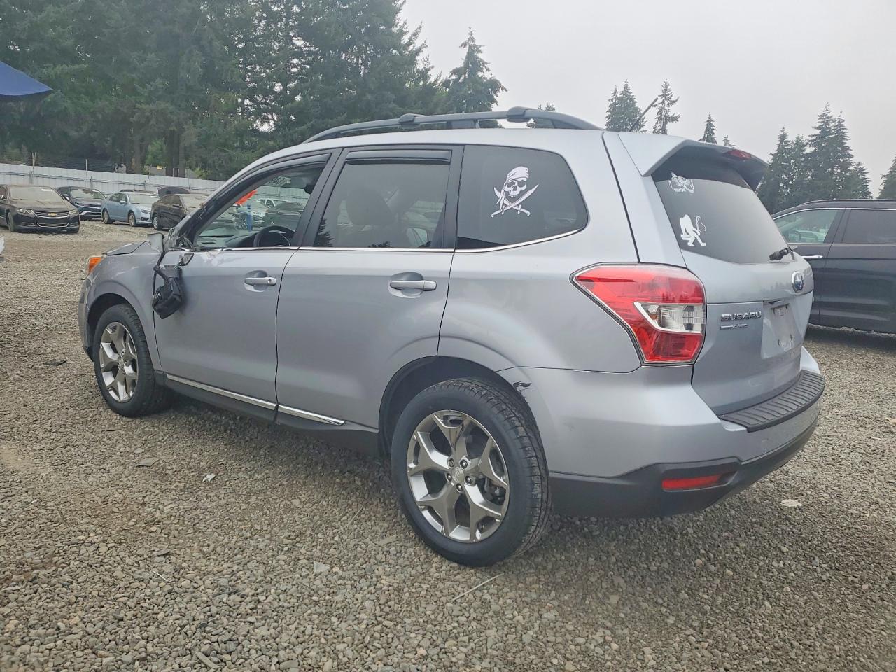 2015 Subaru Forester 2.5i Touring Серебряный vin: JF2SJAWC2FH826874