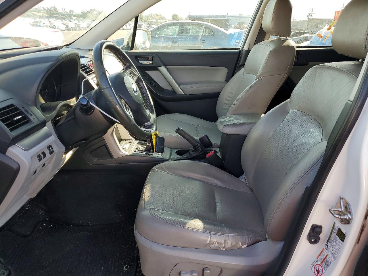 2015 Subaru Forester 2.5i Touring White vin: JF2SJAWC3FH418755