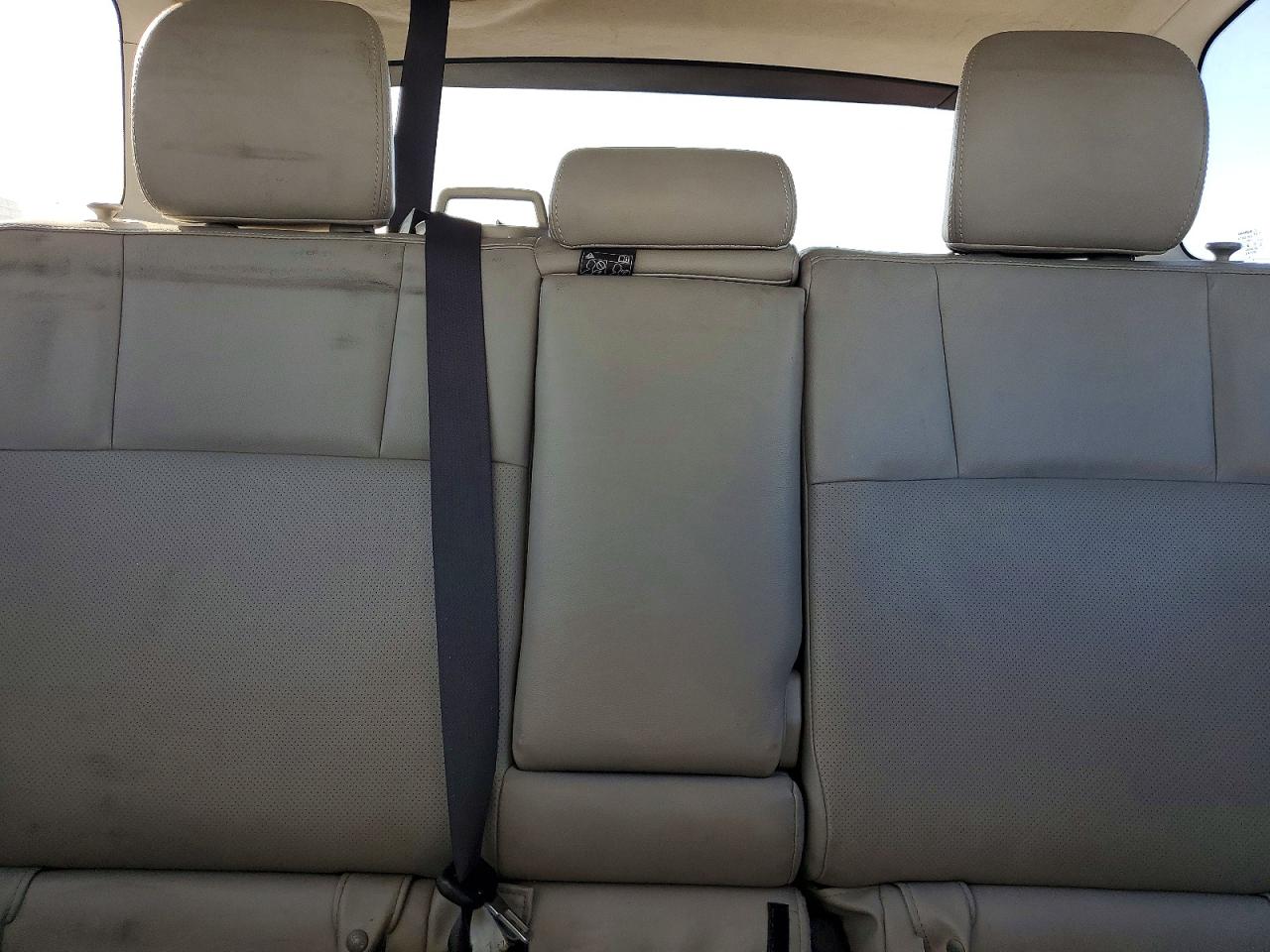 2015 Subaru Forester 2.5i Touring White vin: JF2SJAWC3FH418755