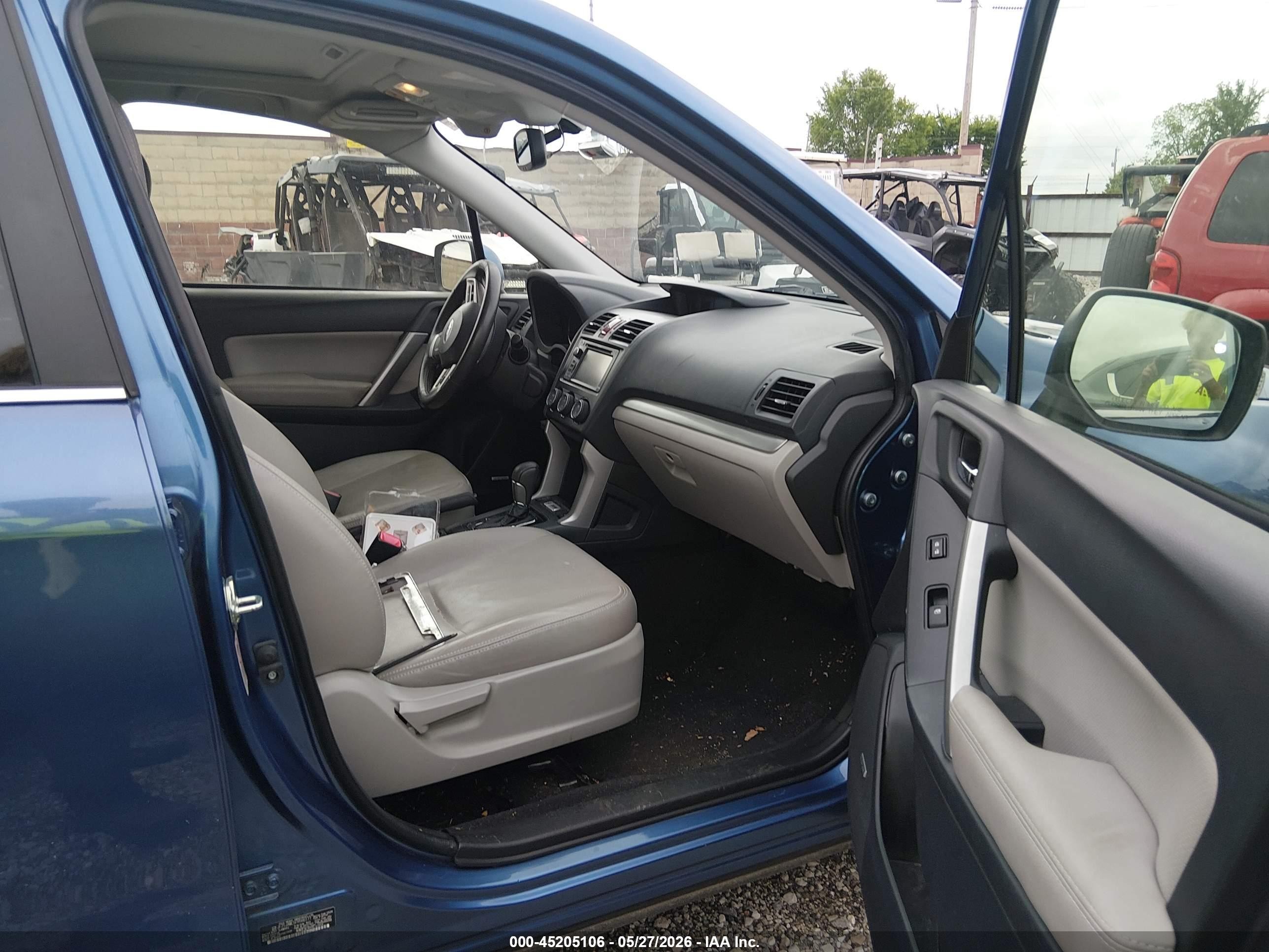 2015 Subaru Forester 2.5i Touring Blue vin: JF2SJAWC5FH566177