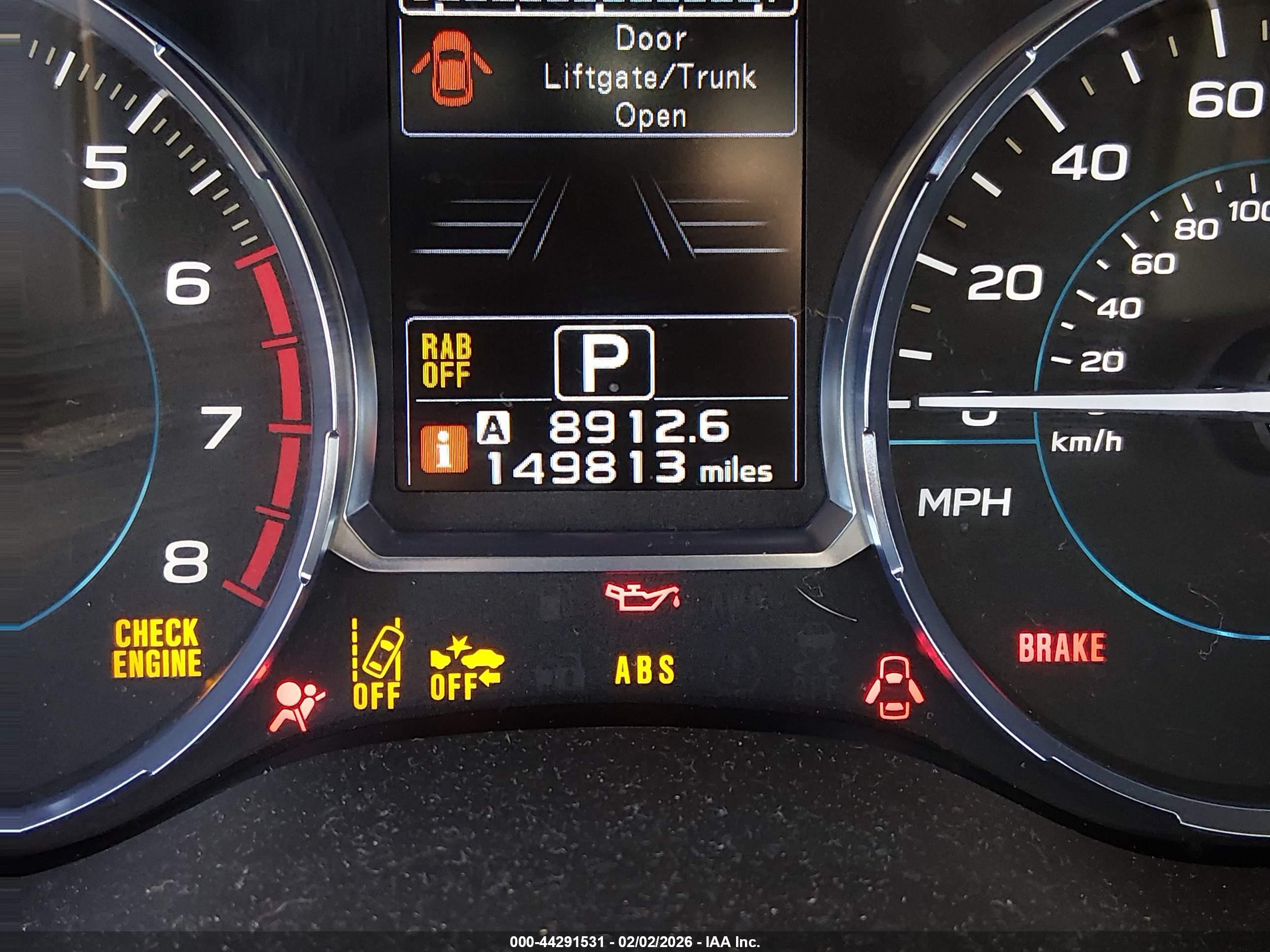 2018 Subaru Forester 2.5i Touring White vin: JF2SJAWC5JH421939